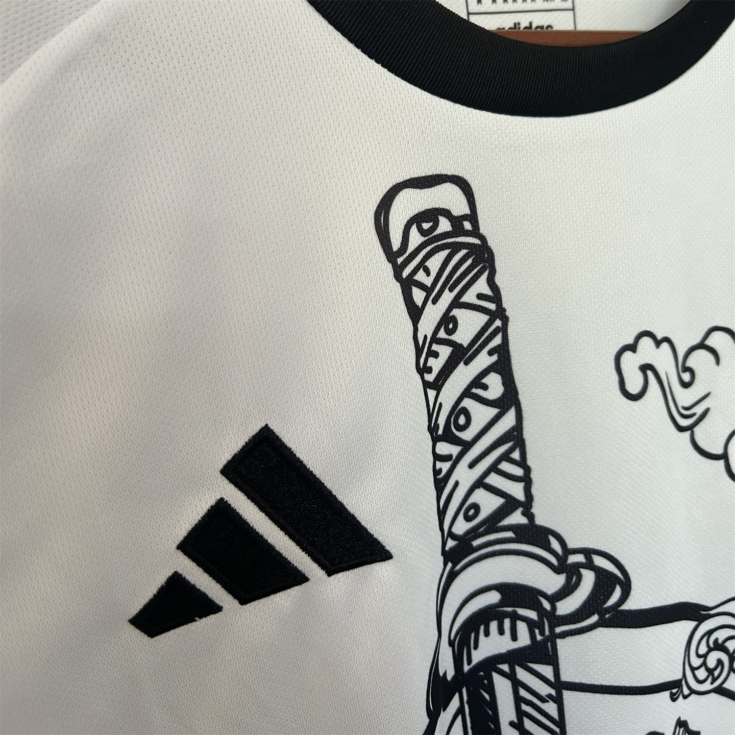 AlphaJersey-Japan 25-26 Betta Fish And Samurai Sword White Special Jersey - Fans Version
