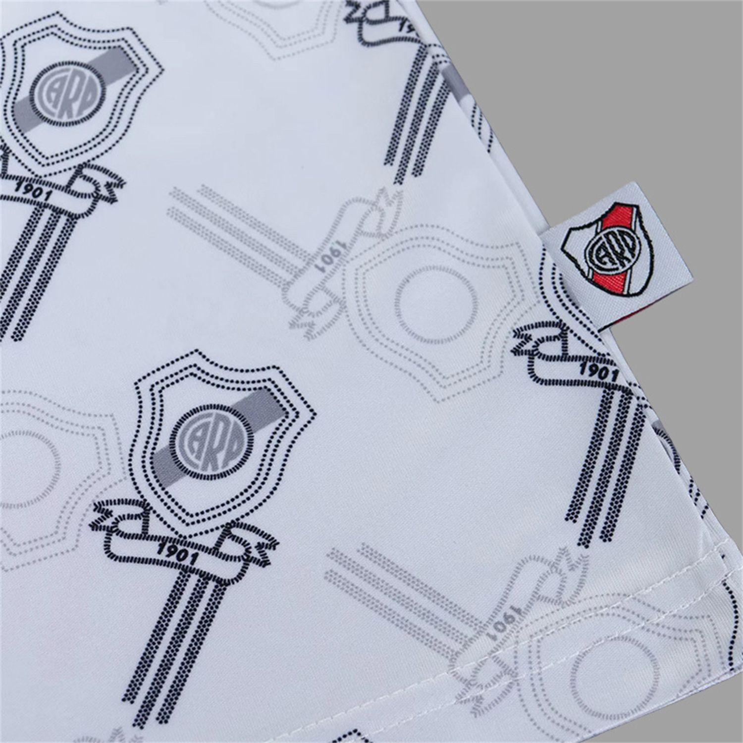 AlphaJersey-Retro River Plate 1996-97 Home Kids Kit