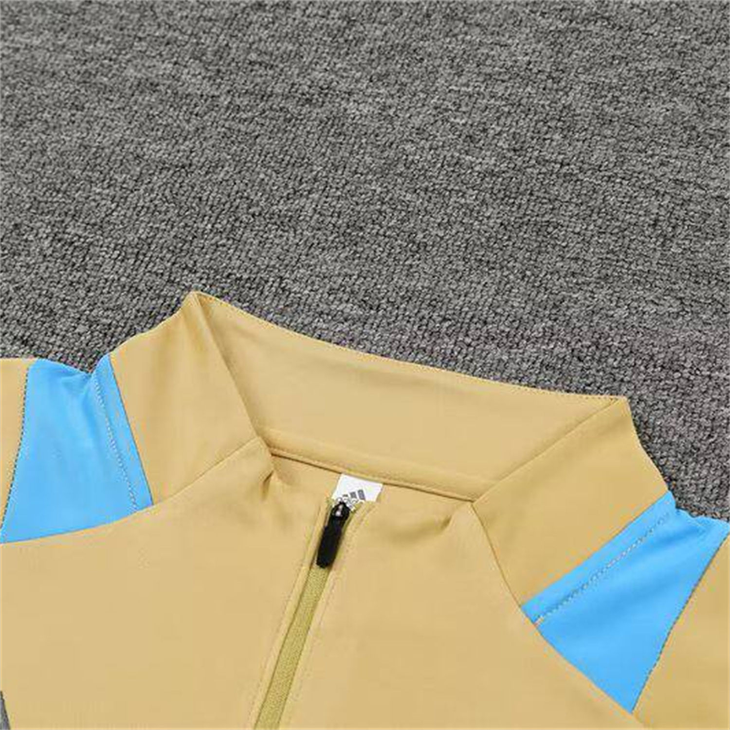 AlphaJersey-Argentina 25-26 Long Sleeve Training Set - Gold Top and Grey Pants