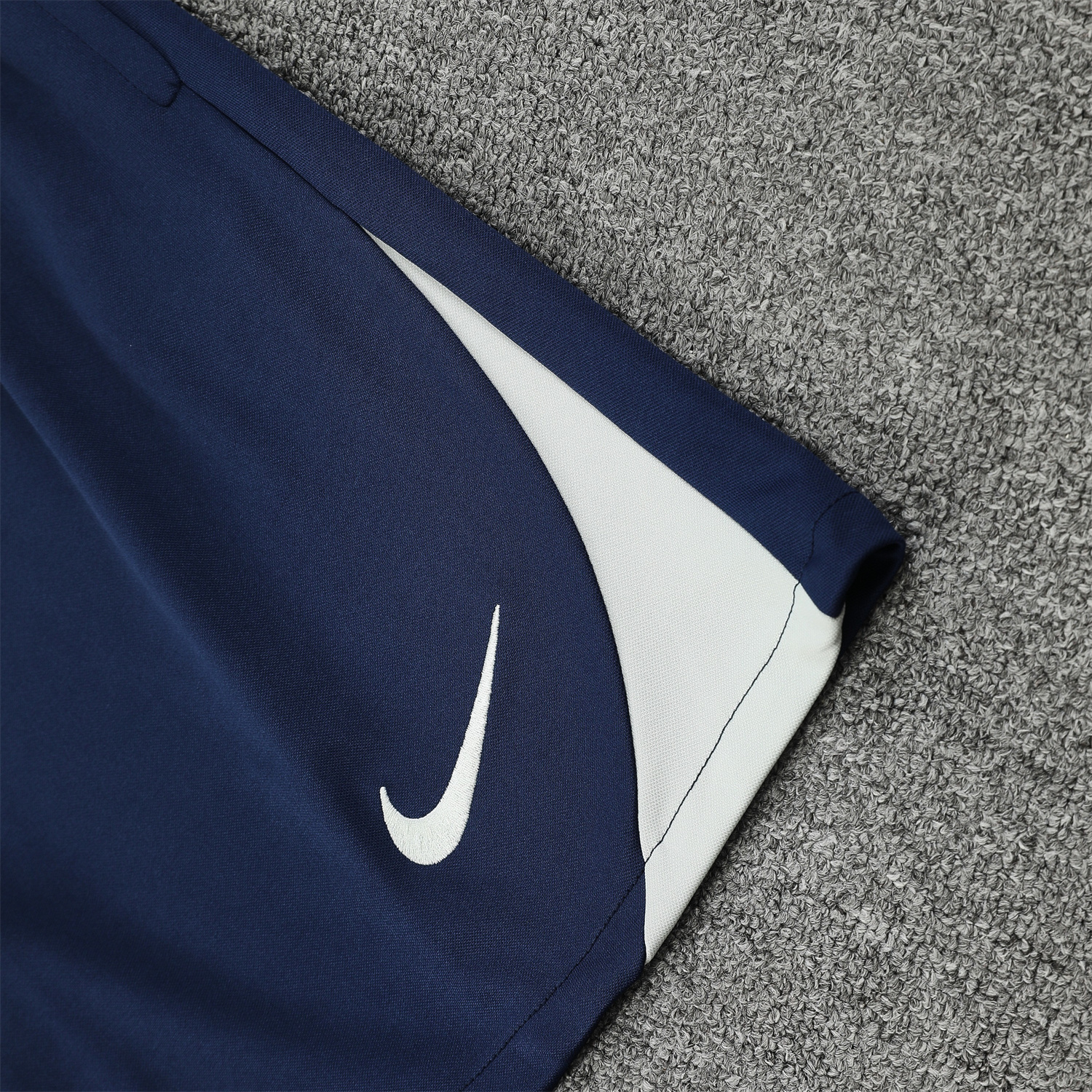 AlphaJersey-Inter Milan 25-26 Vest Training Set - White Vest & Blue Shorts