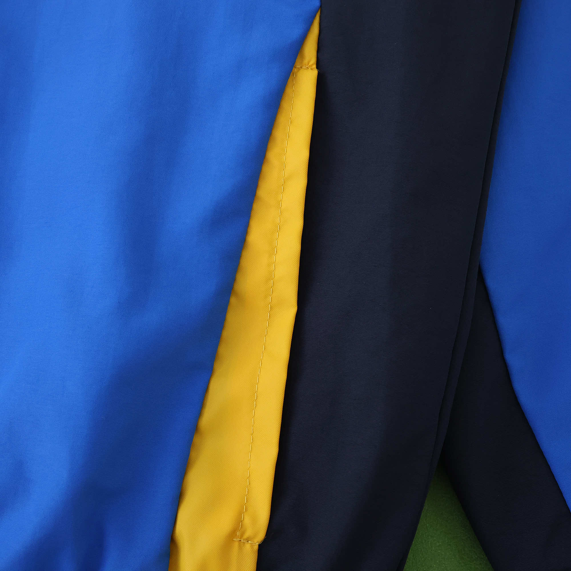 AlphaJersey-Club América 25-26 Throwback Double Sided Reversible Windbreaker - Blue & Black