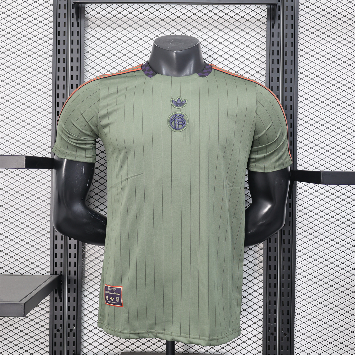 AlphaJersey-Bayern Munich 25-26 Trefoil Grey Green Travel Jersey - Player Version