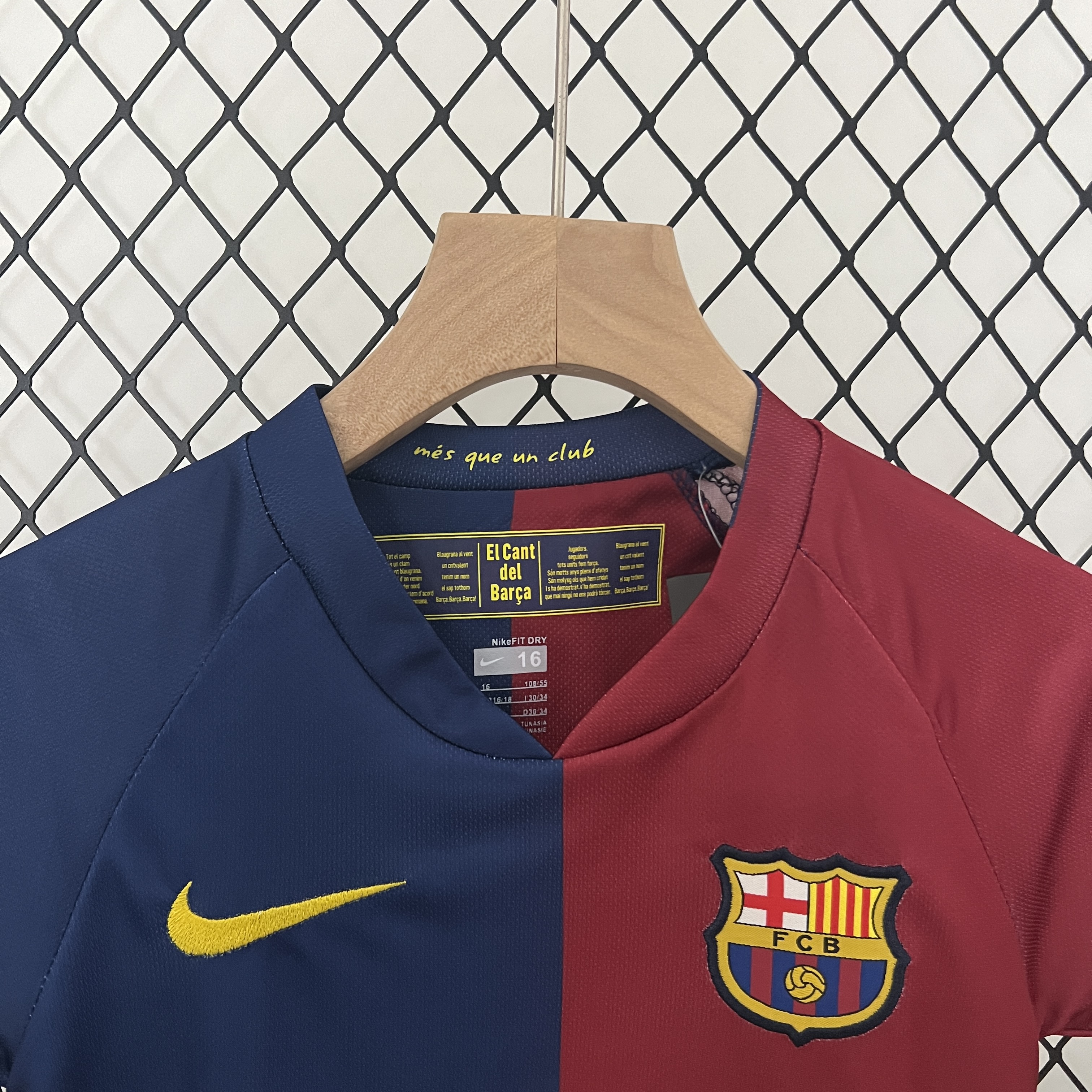 AlphaJersey-Retro Barcelona 2008-09 Home Stadium Kids Kit