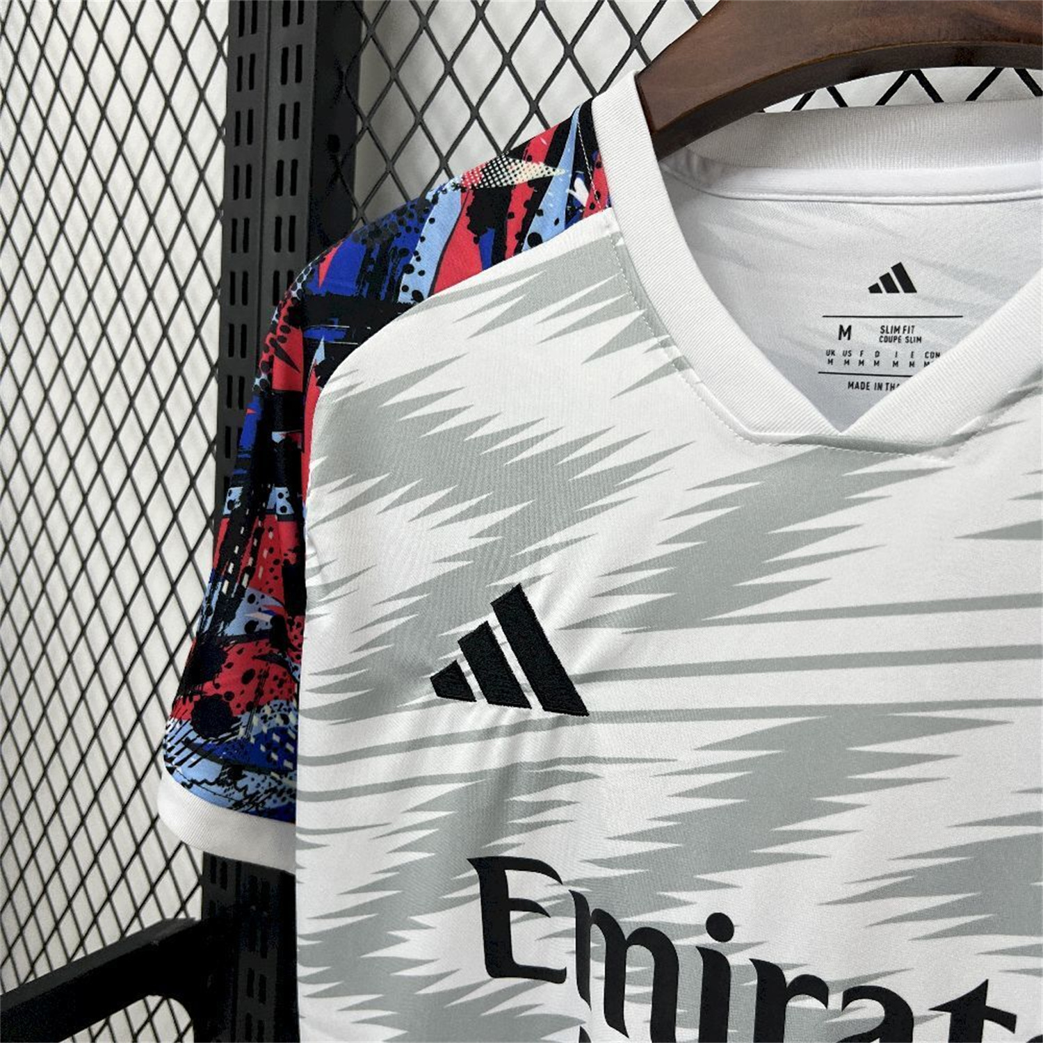 AlphaJersey-Real Madrid 25-26 Grey And White Pre-Match Training Jersey - Fans Version