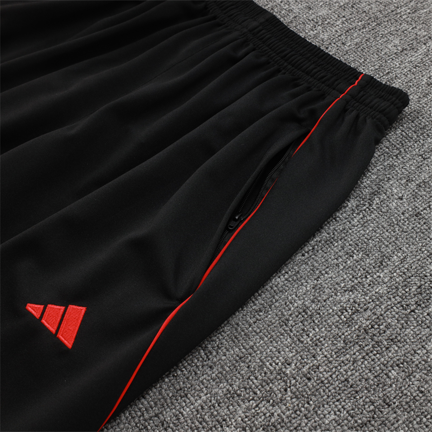 AlphaJersey-Bayern Munich 25-26 Jacket Training Tracksuit - Army Green Top and Black Pants