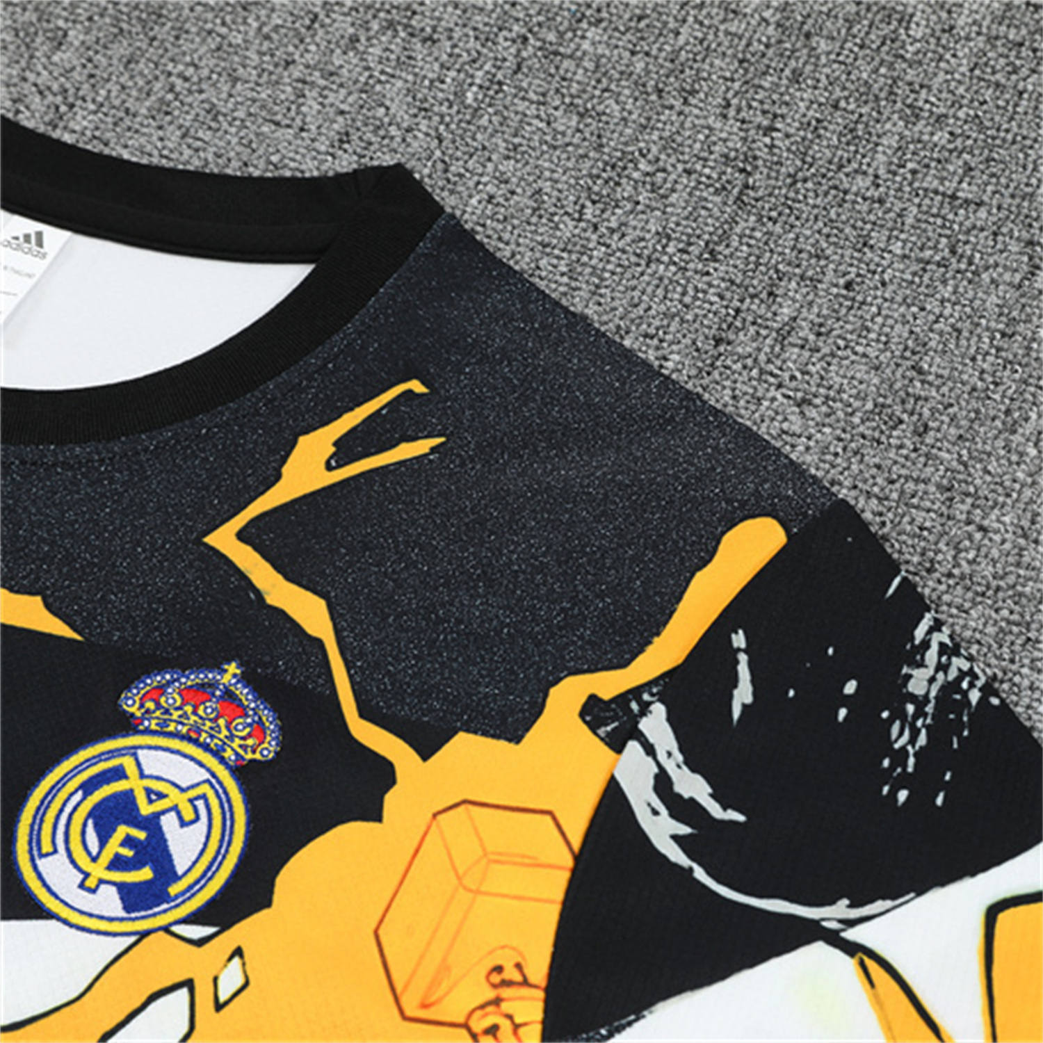 AlphaJersey-Real Madrid 25-26 Thunder Comics Short-Sleeve Training Set - Comic Pattern Top & Shorts