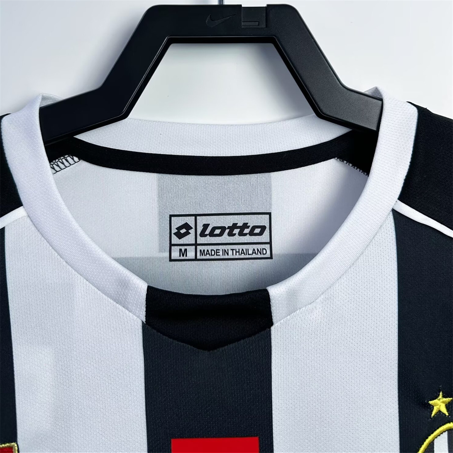 AlphaJersey-Retro Juventus 2002-03 European Home Long Sleeves Jersey
