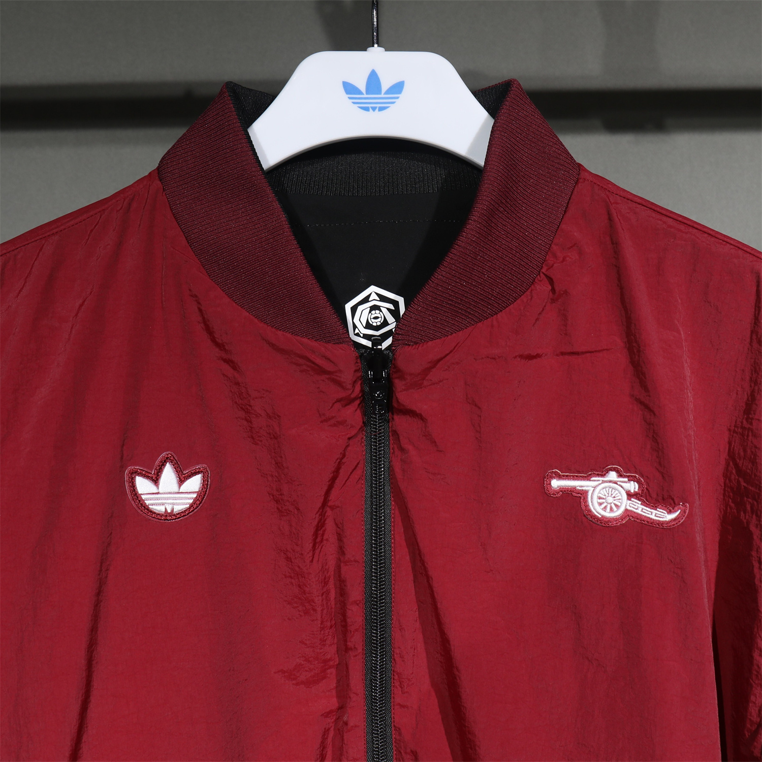 AlphaJersey-Arsenal 25-26 Double Sided Reversible Windbreaker - Black & Red