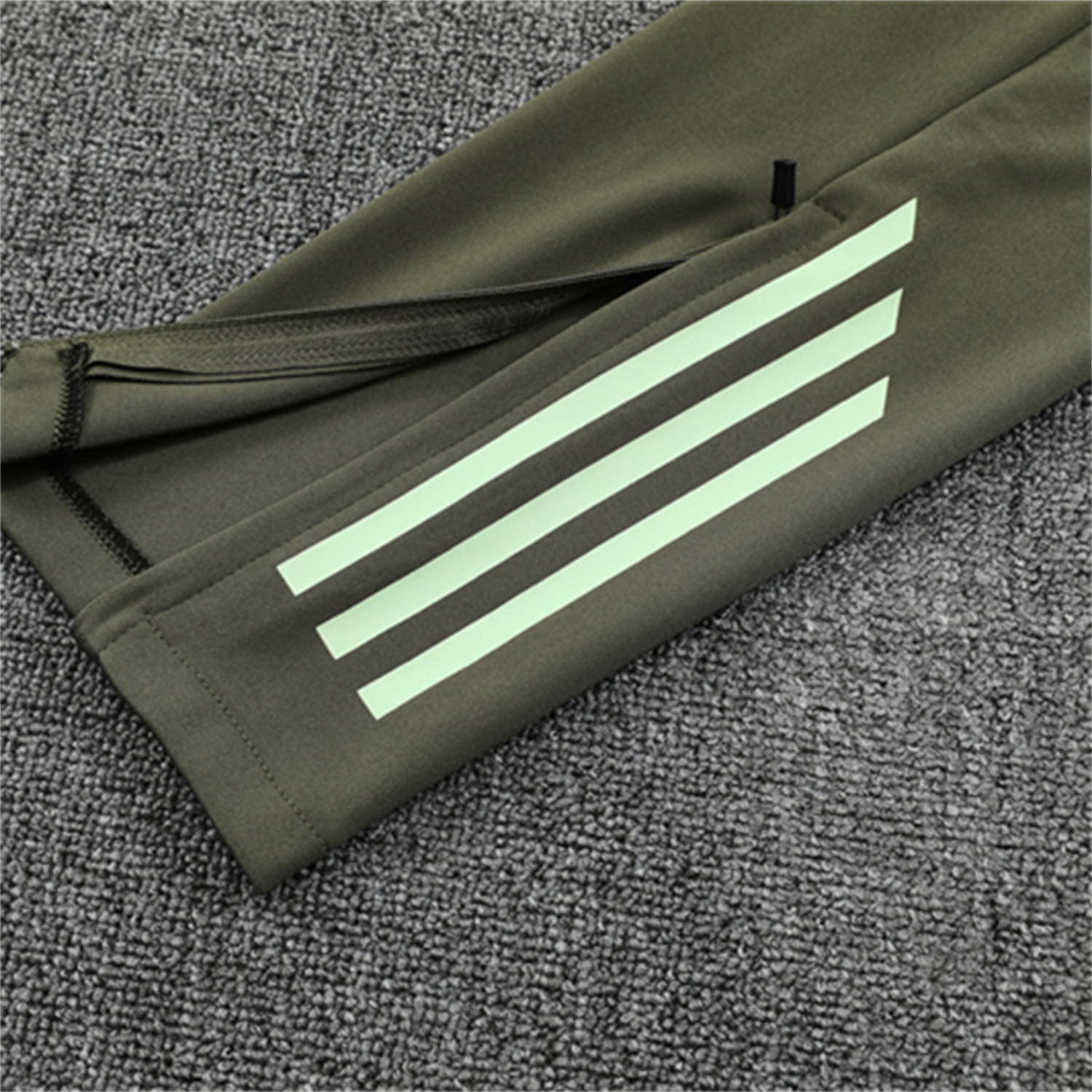 AlphaJersey-Real Madrid 25-26 Long Sleeve Training Set - Army Green Top & Pants