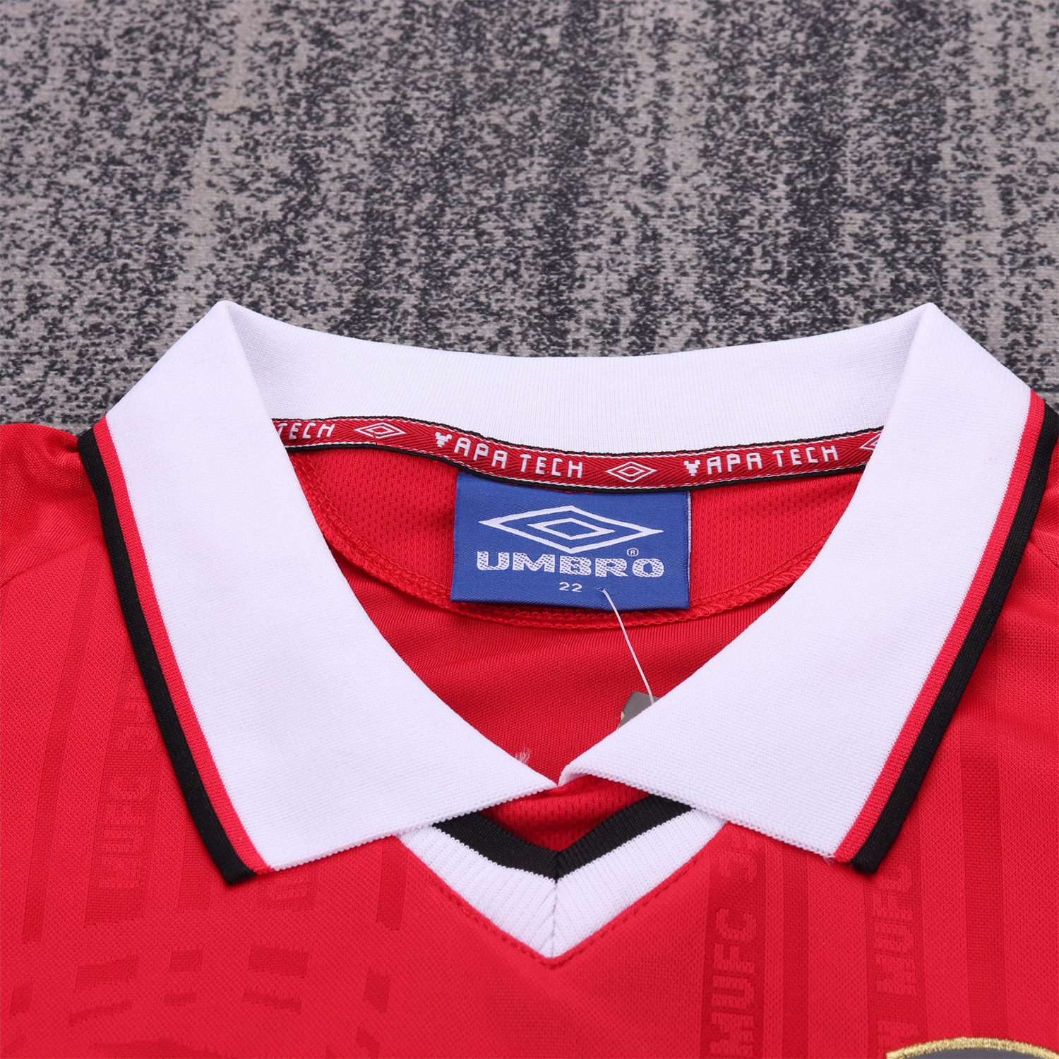 AlphaJersey-Retro Manchester United 1999-00 Home Kids Kit