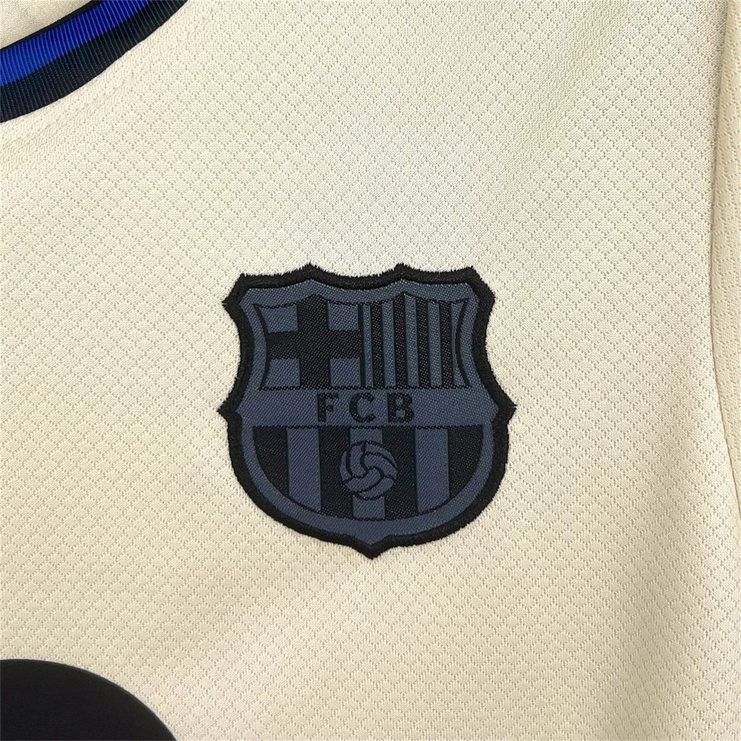 AlphaJersey-Barcelona 25-26 Away Kids Kit