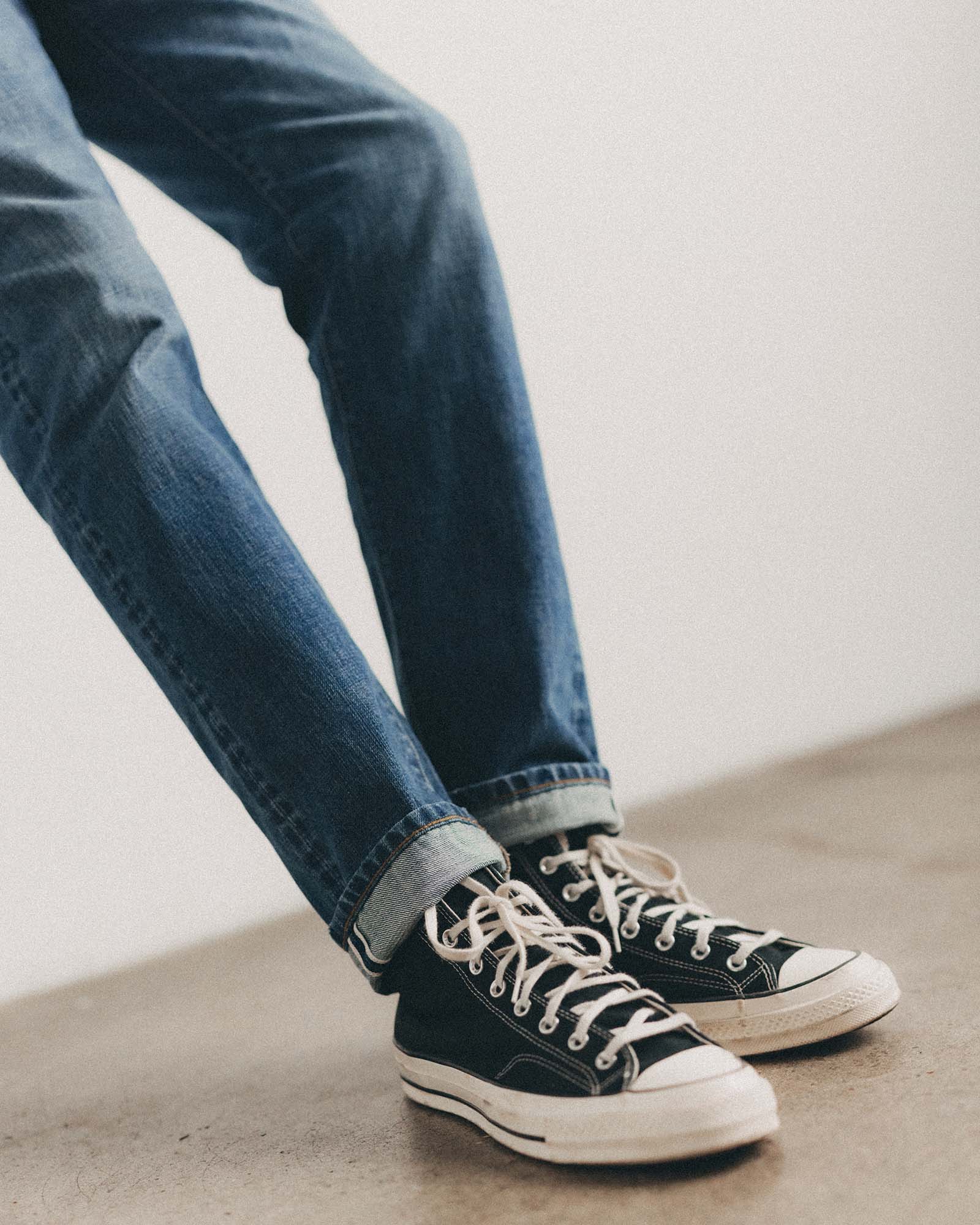 The Slim Jean in Mid Wash Organic Selvedge | Modern Menswear by yycbvcnbmmnbm