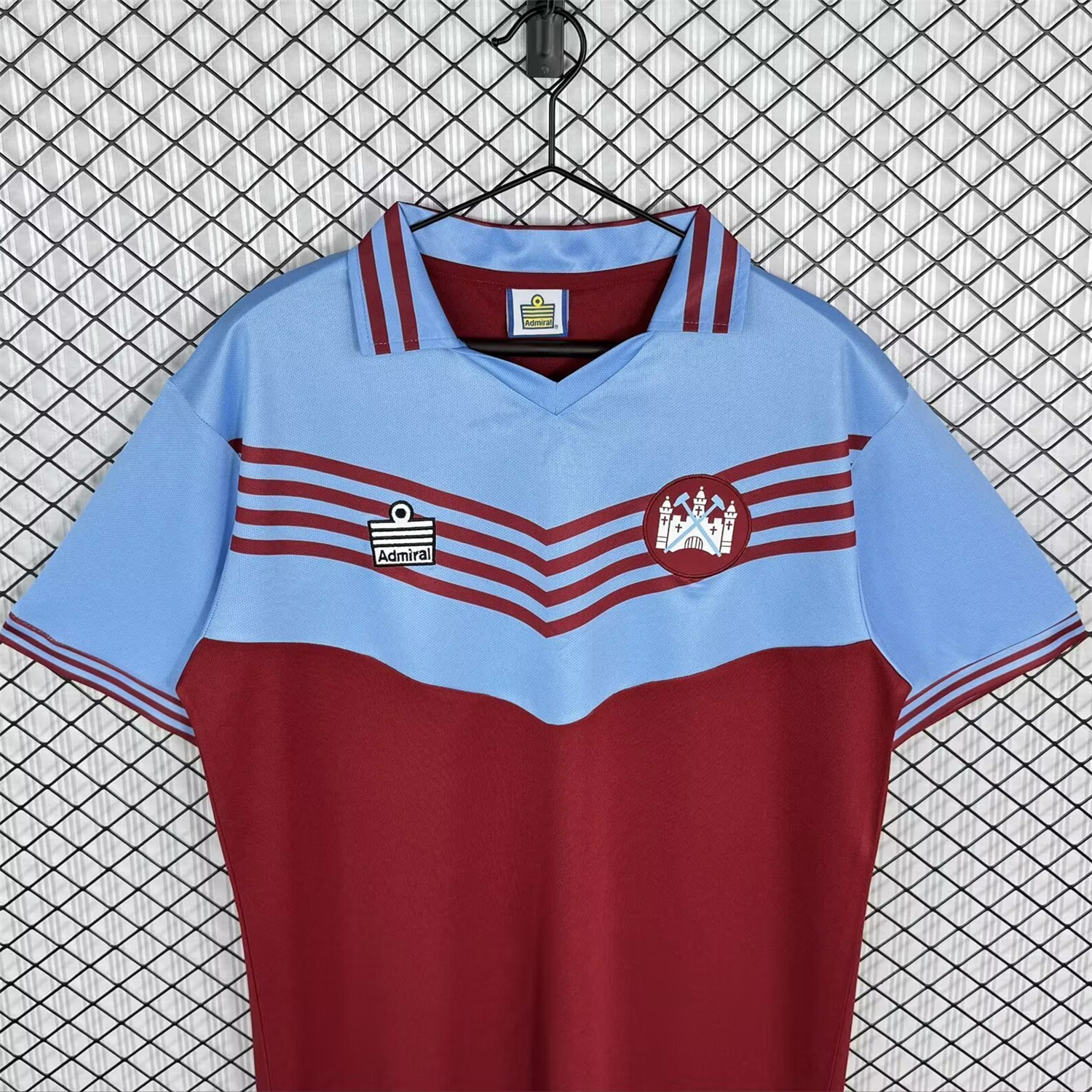AlphaJersey-Retro West Ham United 1976-80 Home Jersey