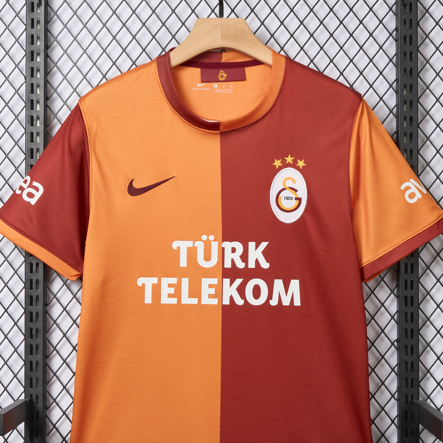 AlphaJersey-Retro Galatasaray 2013-14 Home Jersey