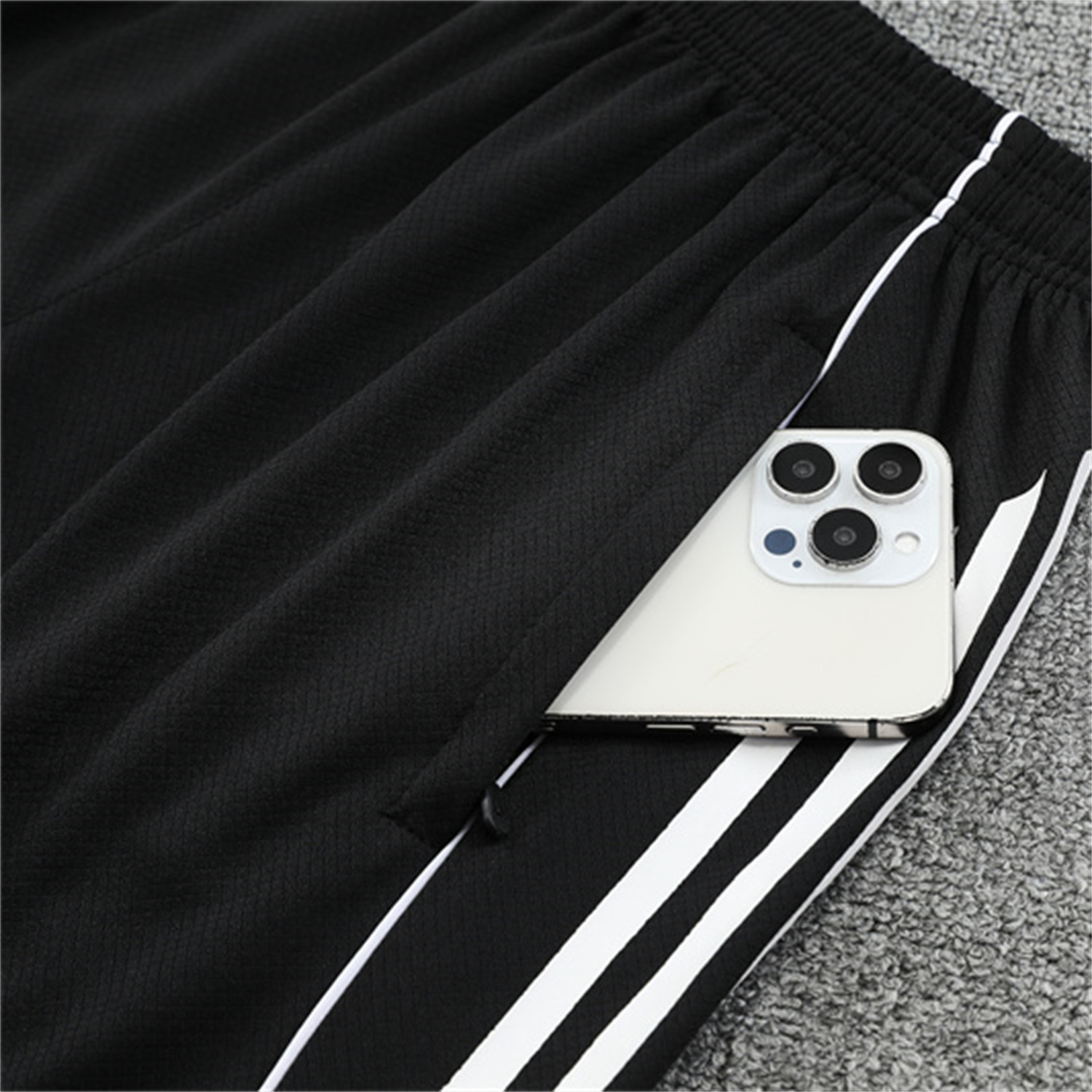 AlphaJersey-Argentina 25-26 Pre-Match Short-Sleeve Training Set - Black Top & Shorts