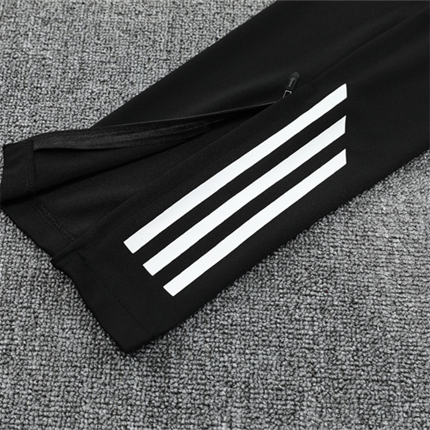 AlphaJersey-Japan 25-26 Long Sleeve Training Set - Light Grey Top and Black Pants