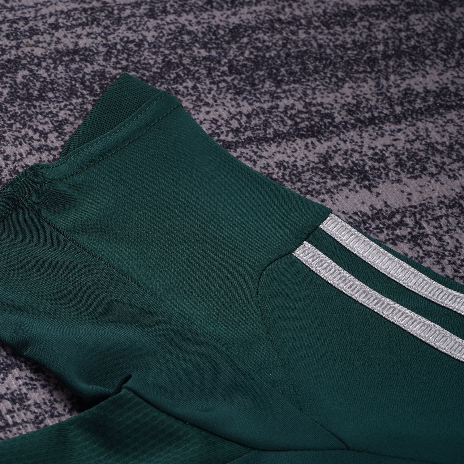 AlphaJersey-Retro Real Madrid 2012-13 Third Green Kids Kit
