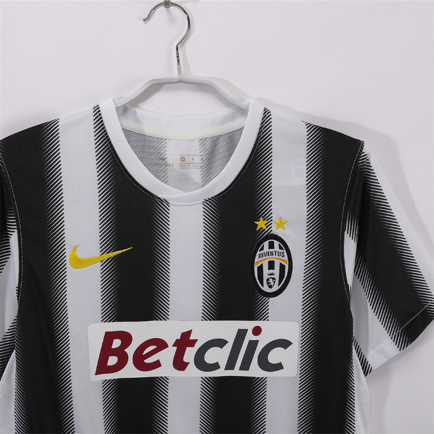 AlphaJersey-Retro Juventus 2011-12 Home Jersey
