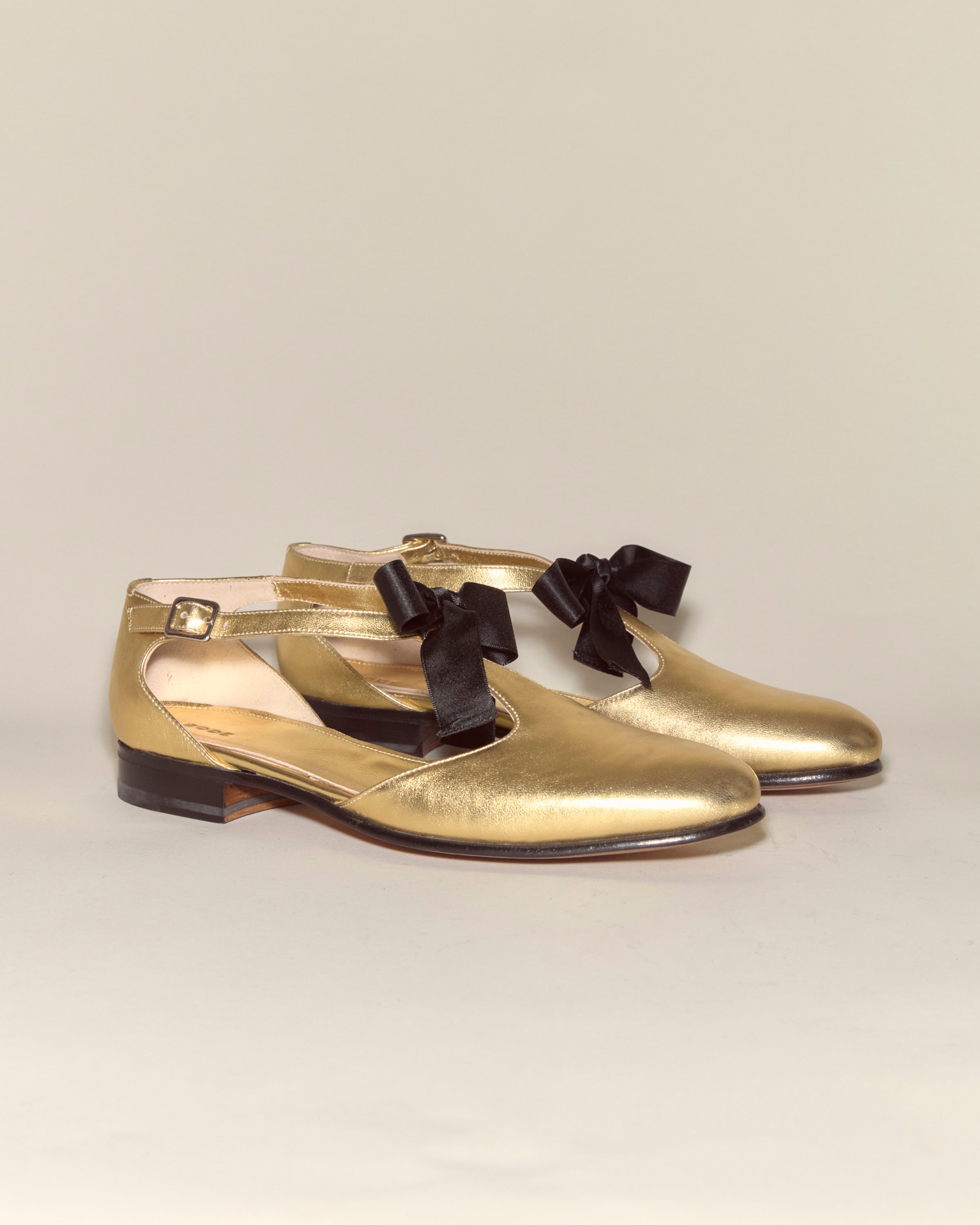 Theater Shoes - Gold | Modern Menswear by yycbvcnbmmnbm