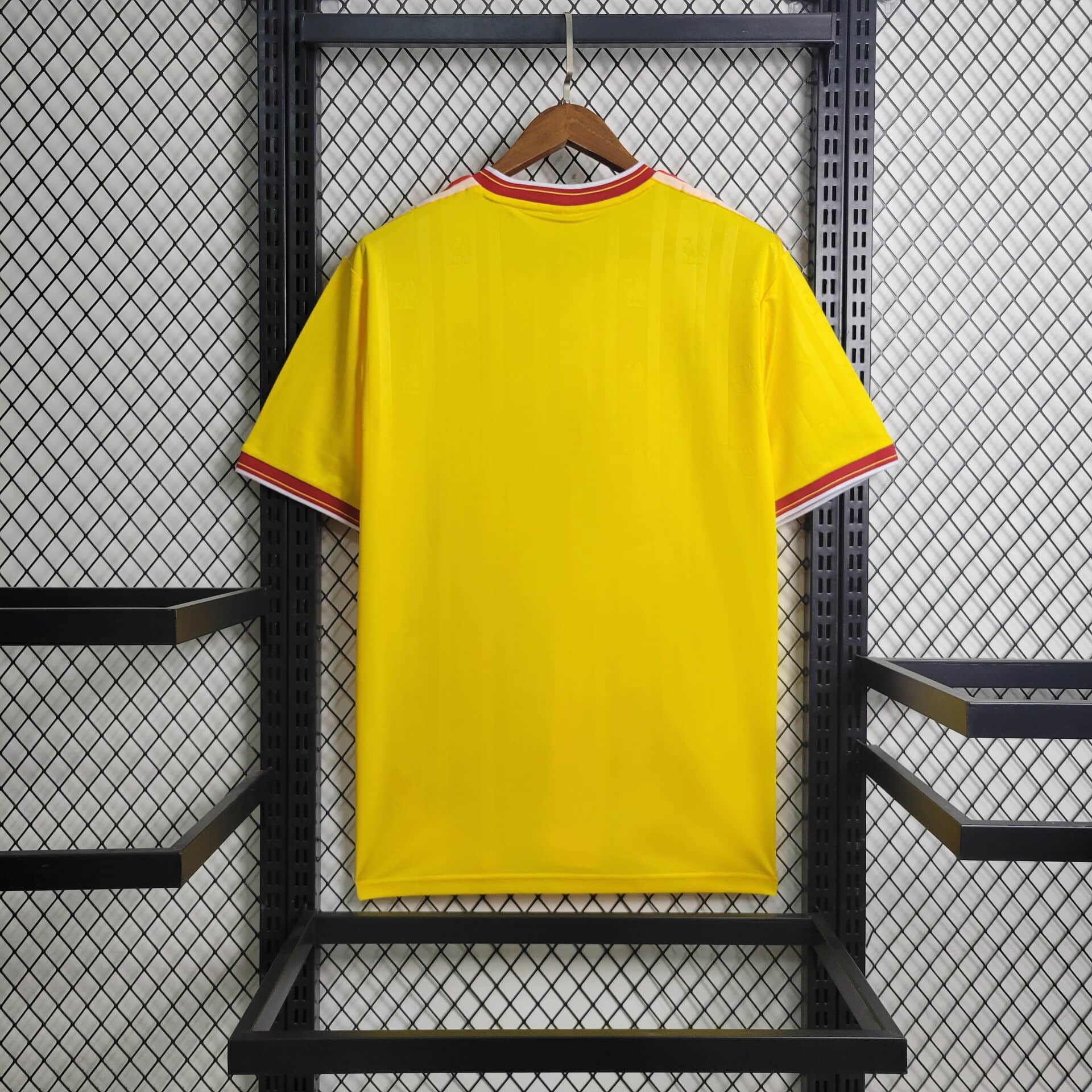AlphaJersey-Retro Liver.pool 1986-87 Third Jersey