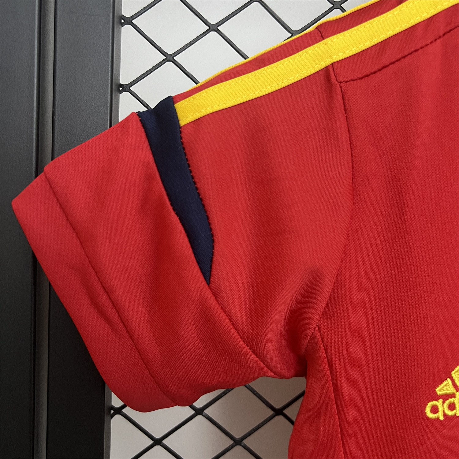 AlphaJersey-Retro Spain 2012 Home Kids Kit