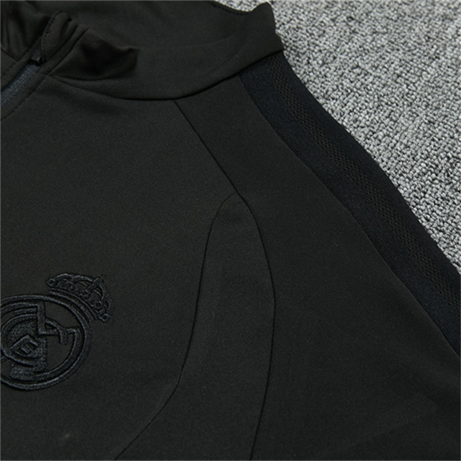 AlphaJersey-Real Madrid 26-27 Long Sleeves Training Set - Pure Black Top And Pants