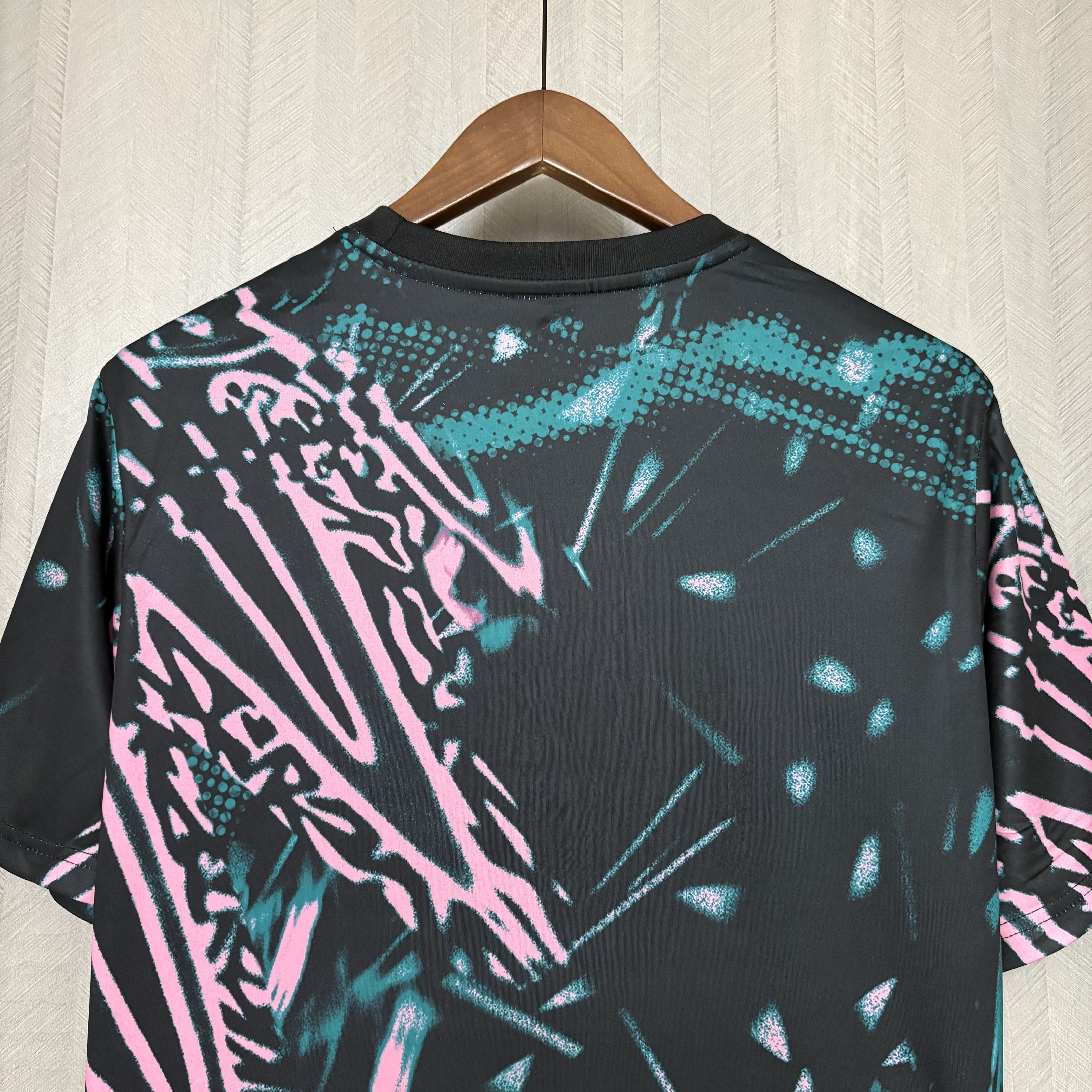 AlphaJersey-Liver.pool 25-26 Pre-Match Training Jersey - Fans Version