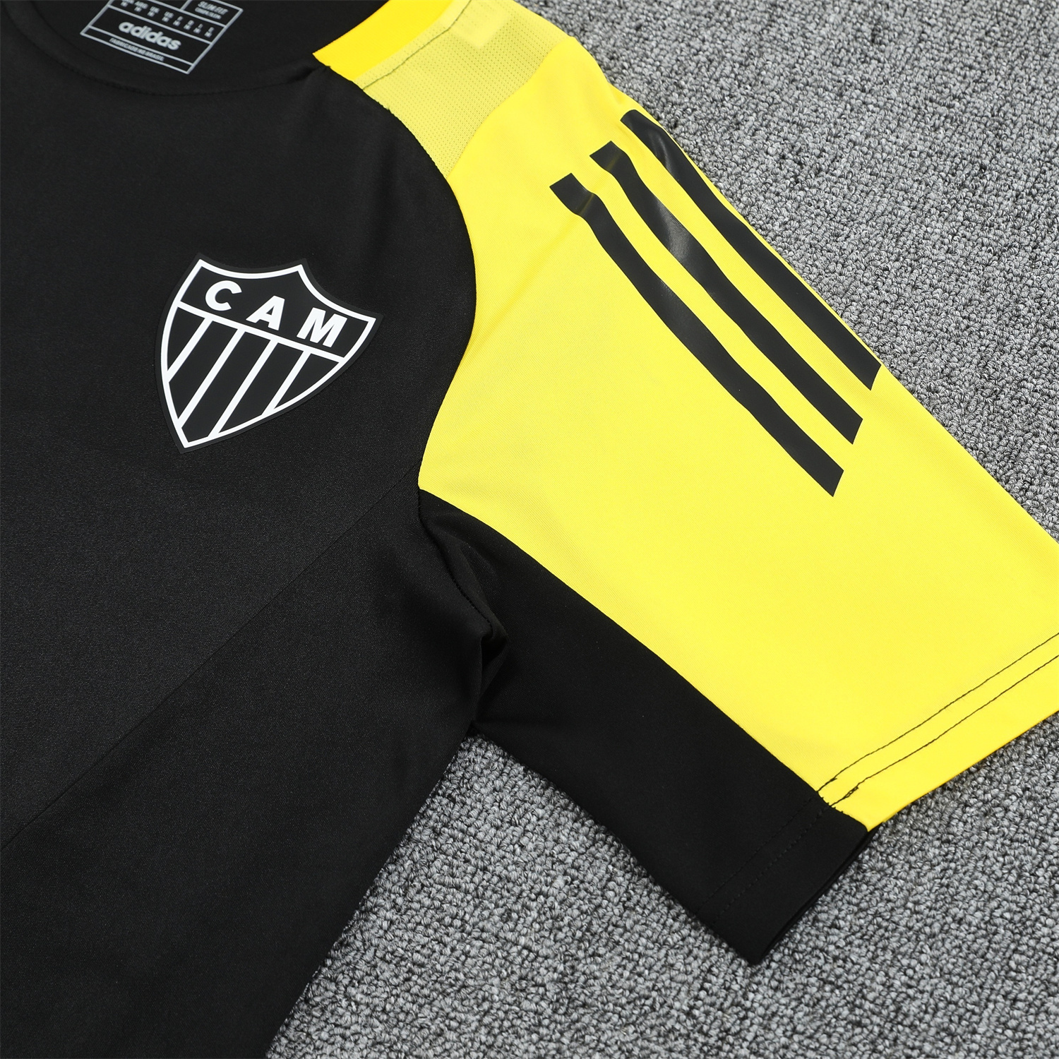 AlphaJersey-Atletico Mineiro 25-26 Short-Sleeve Kids Training Set - Black Top With Black Shorts