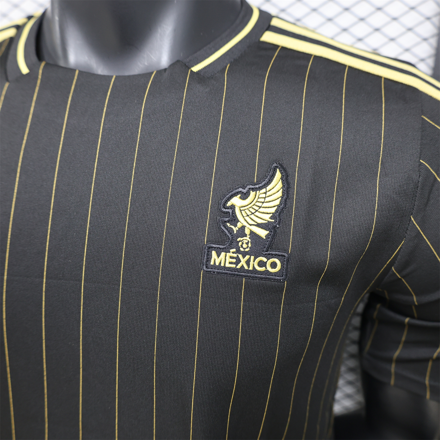 AlphaJersey-Mexico 2026 Terrace Icon Retro Casual Style Black Jersey - Player Version
