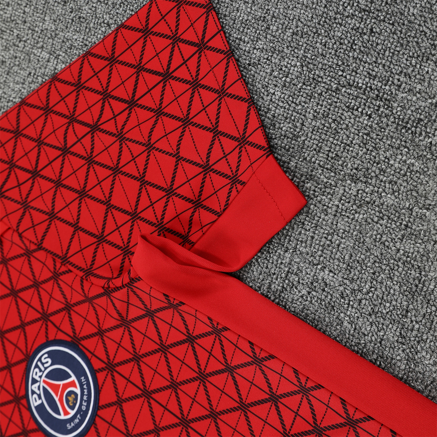 AlphaJersey-Paris Saint-Germain PSG 25-26 Short-Sleeve Training Set - Red Top & Deep Blue Shorts