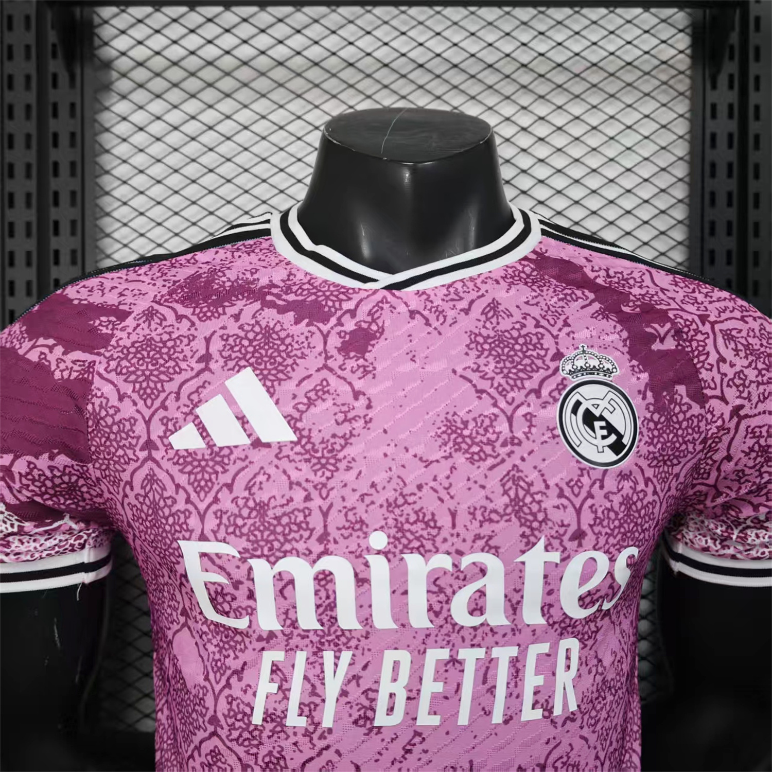AlphaJersey-Real Madrid 25-26 Pink With Purple Texture Special Jersey - Player Version