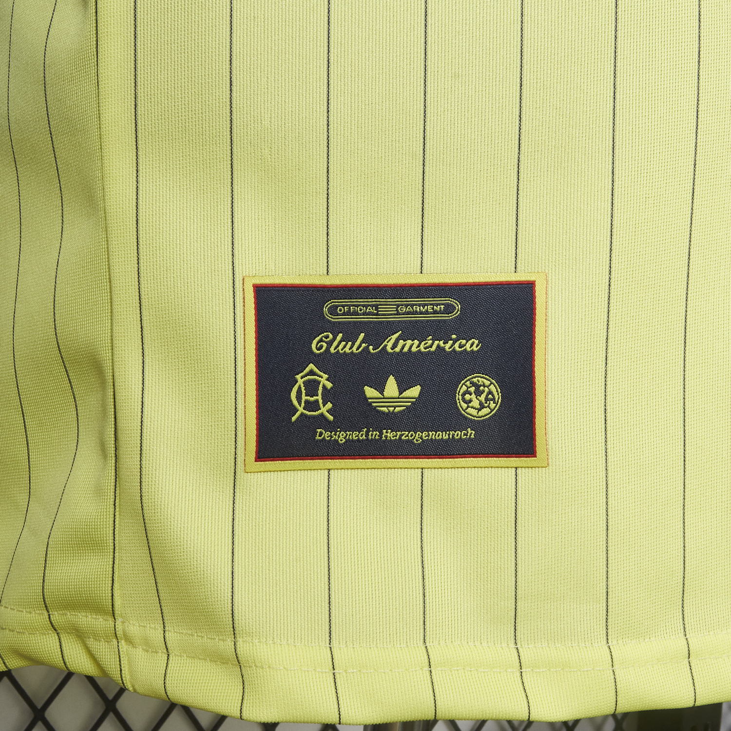 AlphaJersey-Club América 25-26 Icon Travel Special Edition Yellow Jersey - Player Version