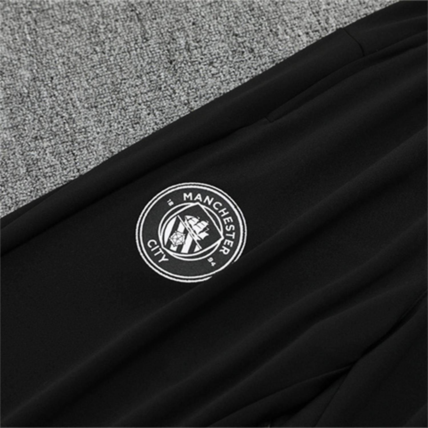 AlphaJersey-Manchester City 25-26 Kids Long Sleeve Training Set - Black Top & Black Pants