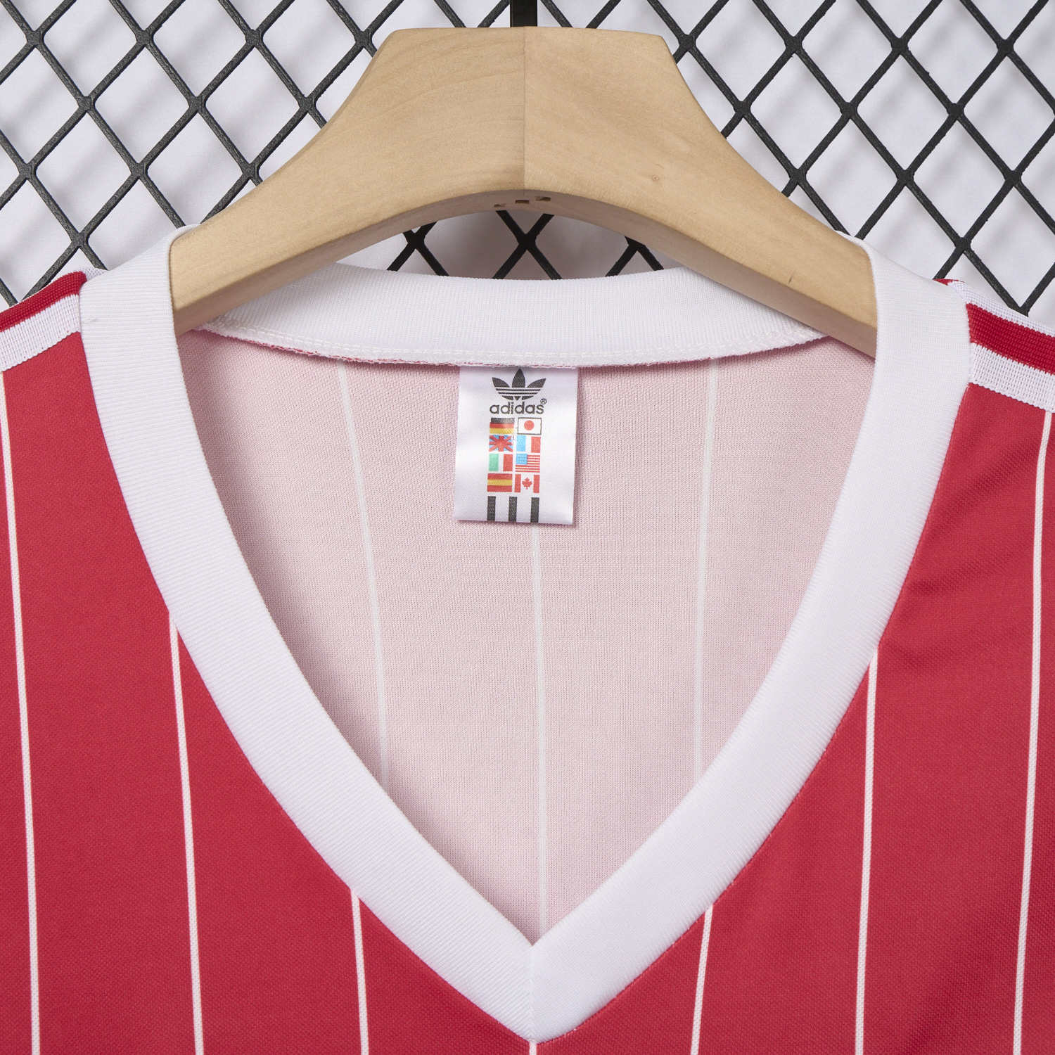 AlphaJersey-Retro Hamburger SV 1984 Away Jersey