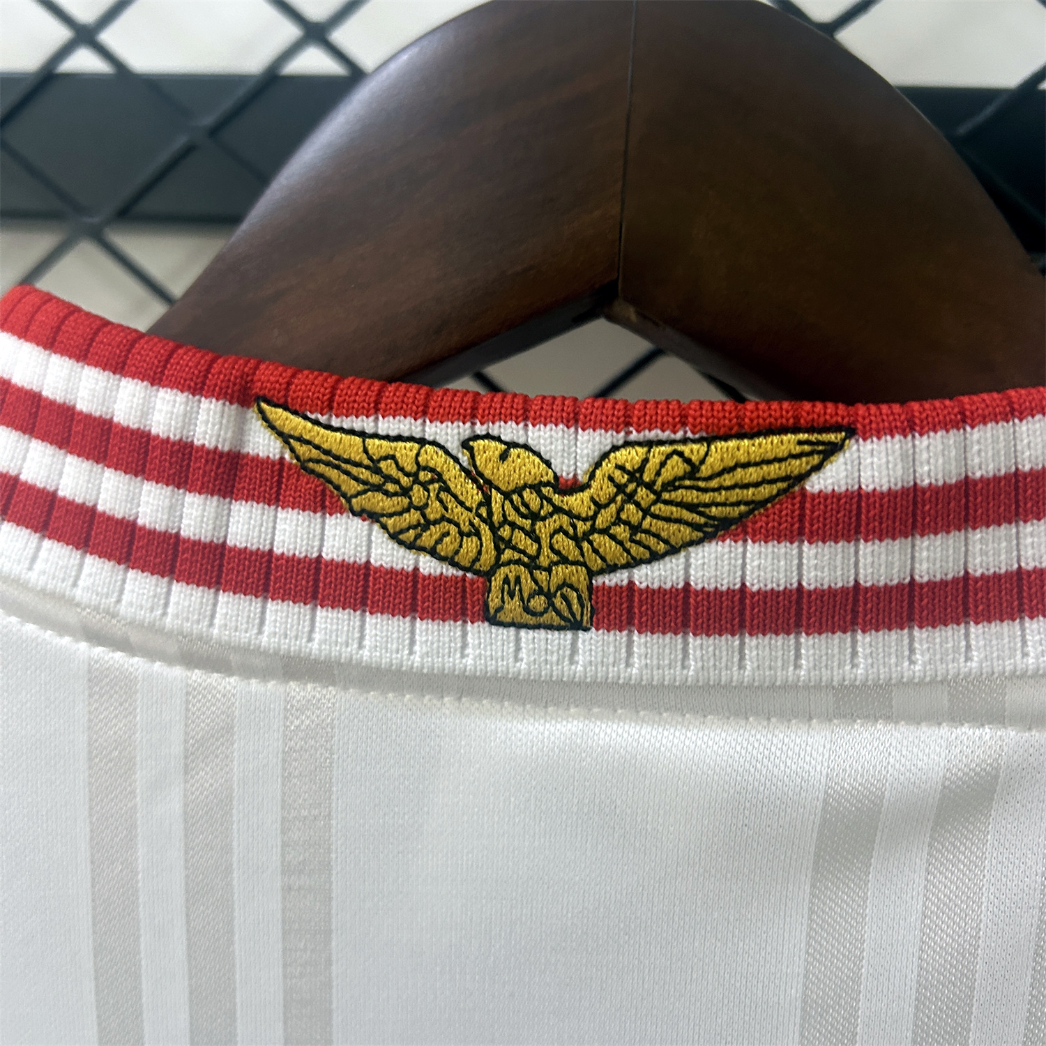 AlphaJersey-Retro Benfica 1997-99 European Away Jersey