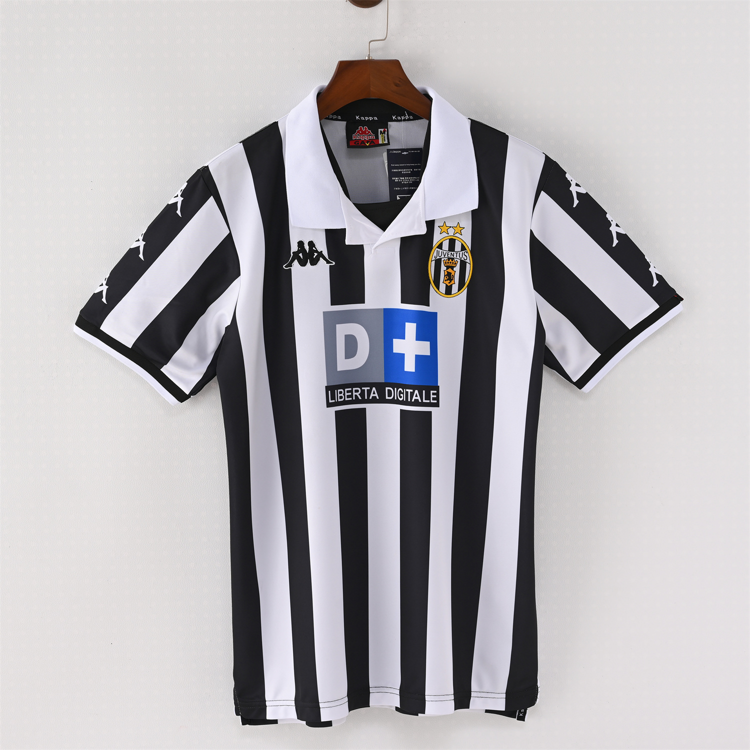 AlphaJersey-Retro Juventus 1999-00 Home Jersey