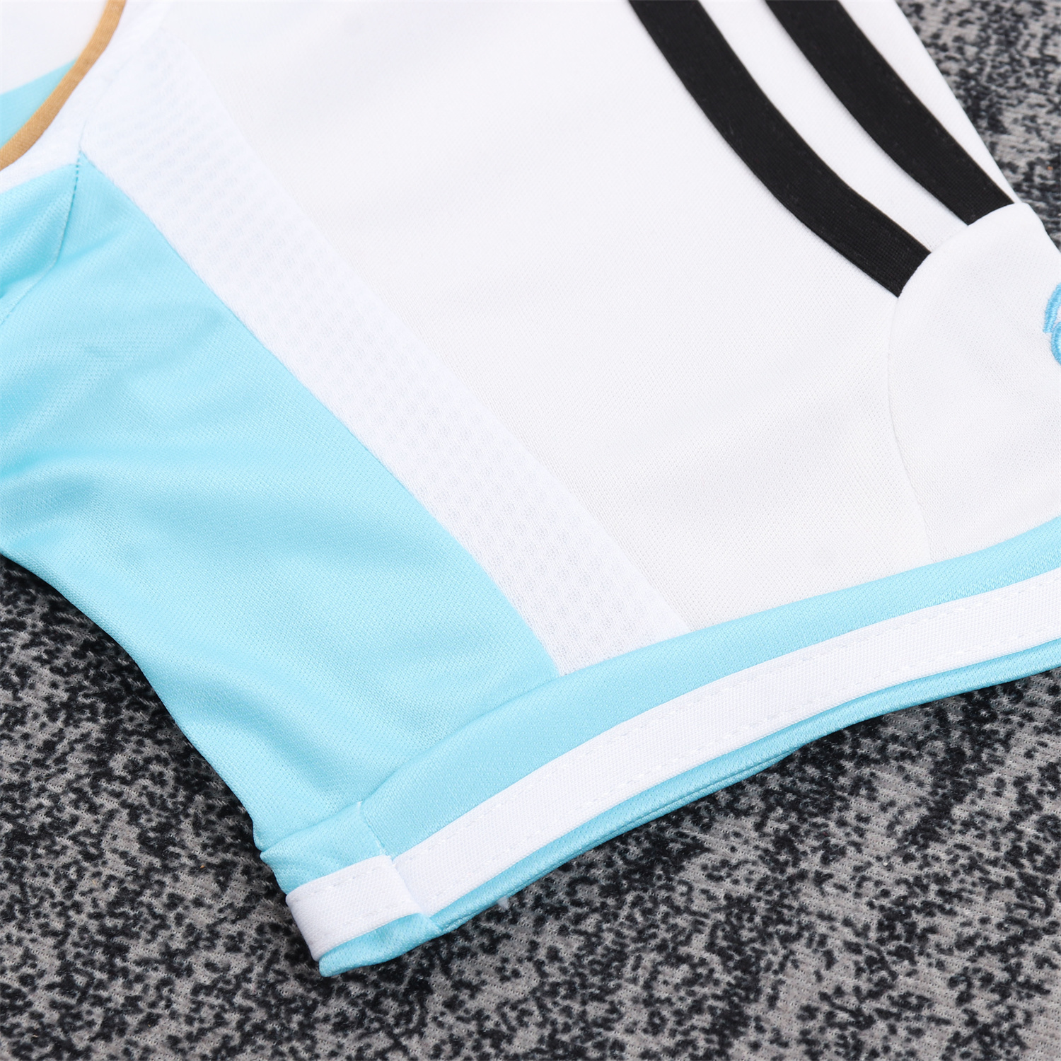 AlphaJersey-Retro Argentina 2006 Home Kids Kit