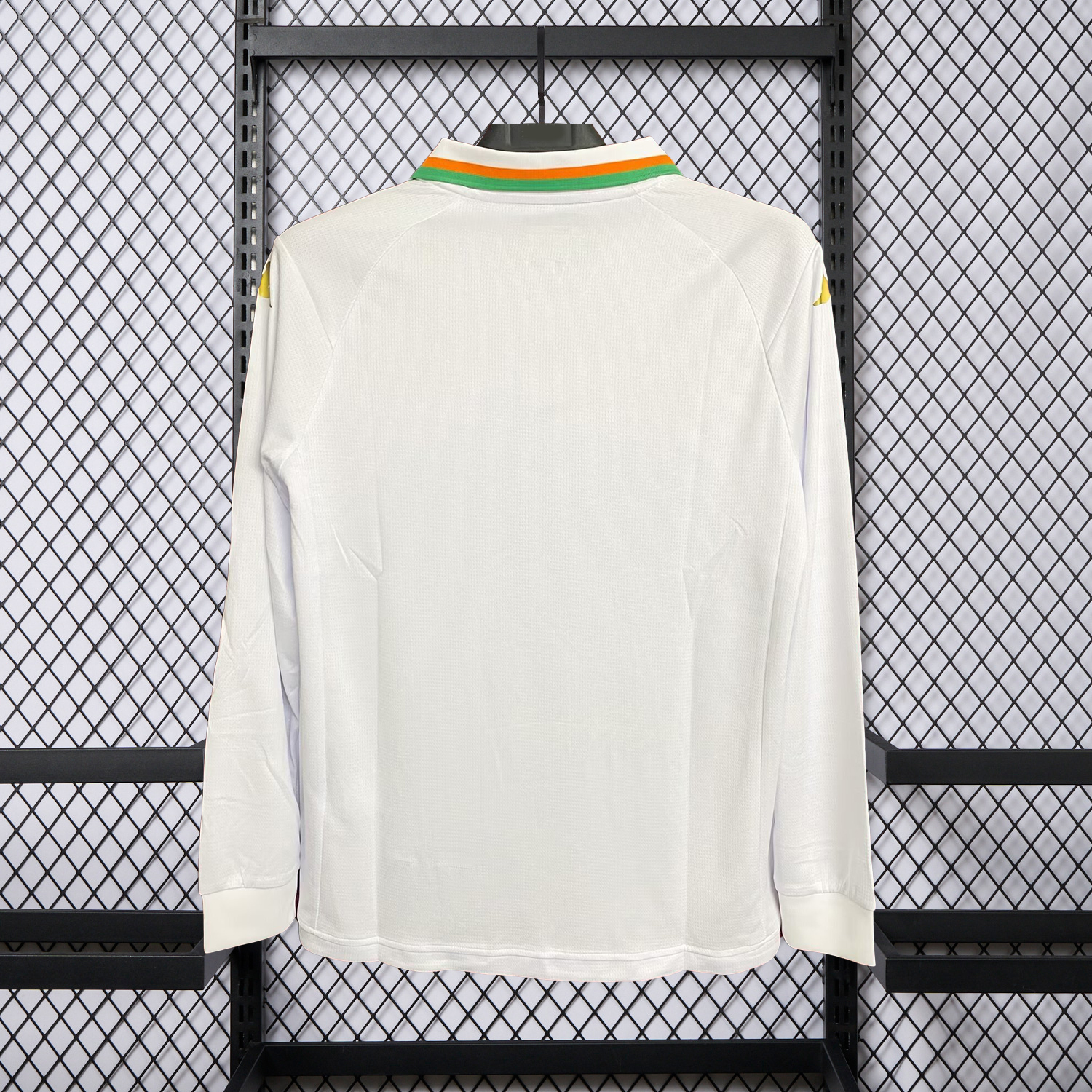 AlphaJersey-Retro Venezia FC 23-24 Away Pre-Season Unsponsored White Long Sleeves Jersey - Fans Version