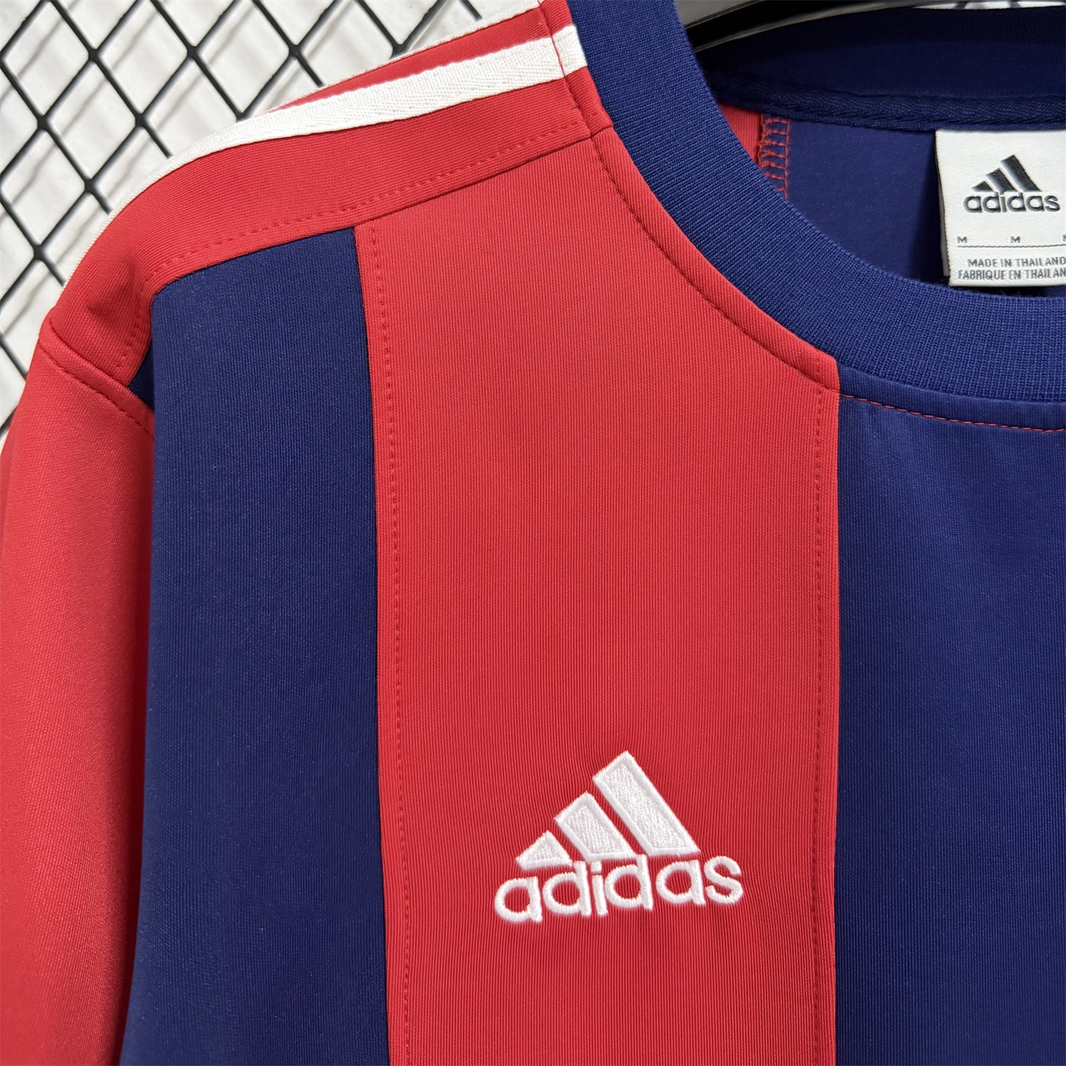 AlphaJersey-Bayern Munich 25-26 Red And Blue Unisex Pullover Hoodie