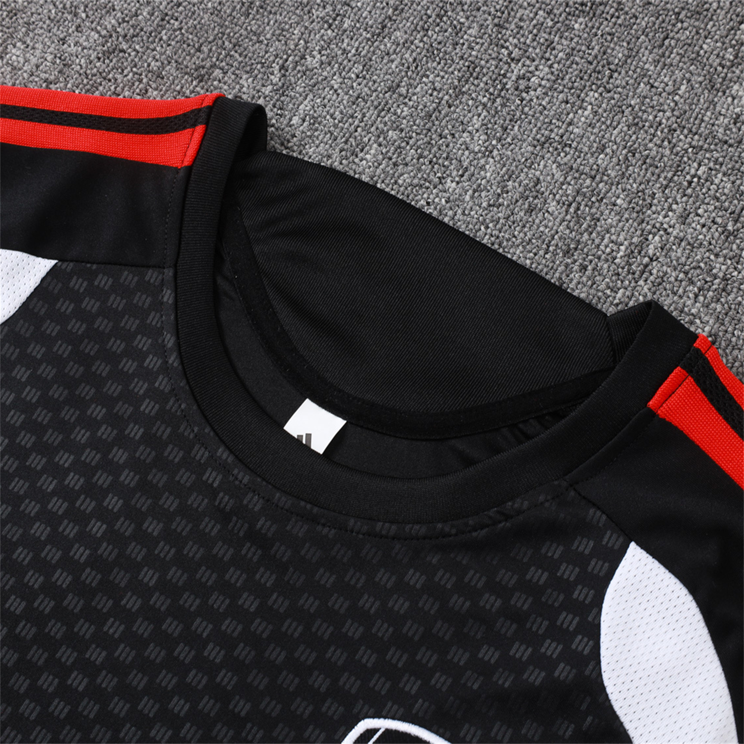 AlphaJersey-Arsenal 26-27 Short-Sleeve Training Set - Red Edge Black Top & Shorts