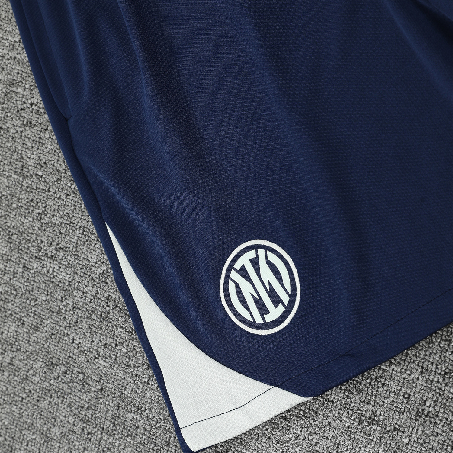 AlphaJersey-Inter Milan 25-26 Short-Sleeve Training Set - Blue Sleeve White Top & Blue Shorts