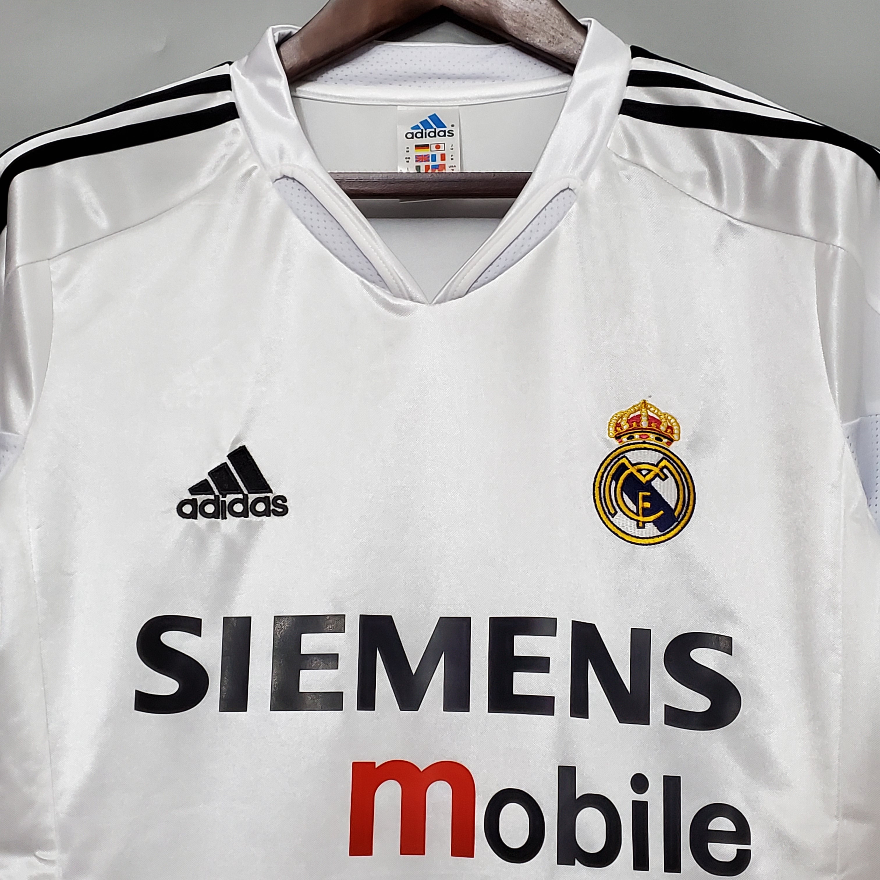 AlphaJersey-Retro Real Madrid 04-05 Home Stadium Jersey