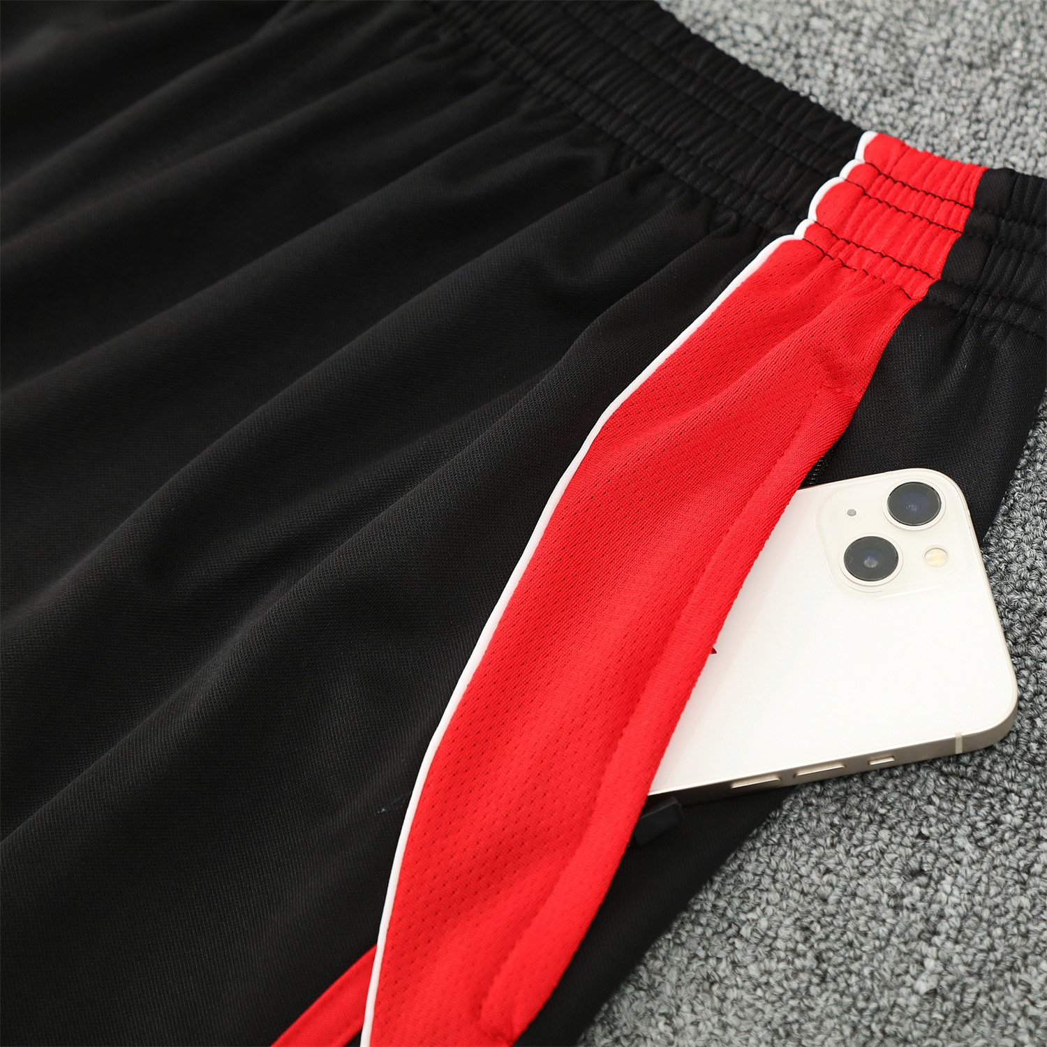 AlphaJersey-Manchester United 25-26 Short-Sleeve Training Set - Red Edge White Top & Black Shorts