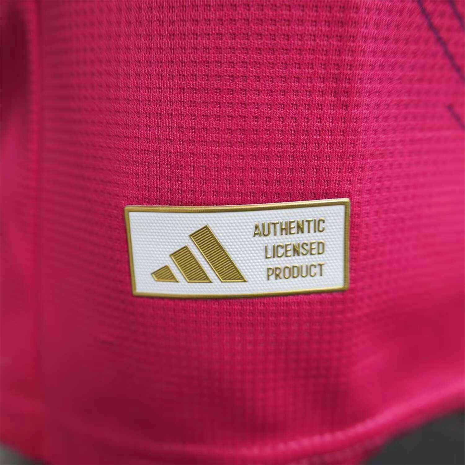AlphaJersey-Real Madrid 25-26 Pink Purple Goalkeeper Jersey - Player Version