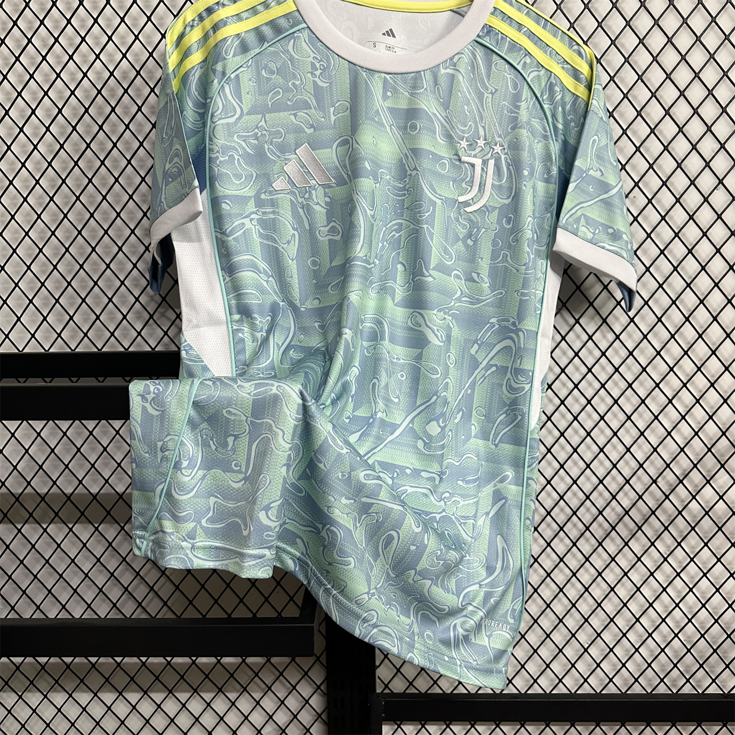 AlphaJersey-Juventus 25-26 Away Jersey (Leaked Version) - Fans Version