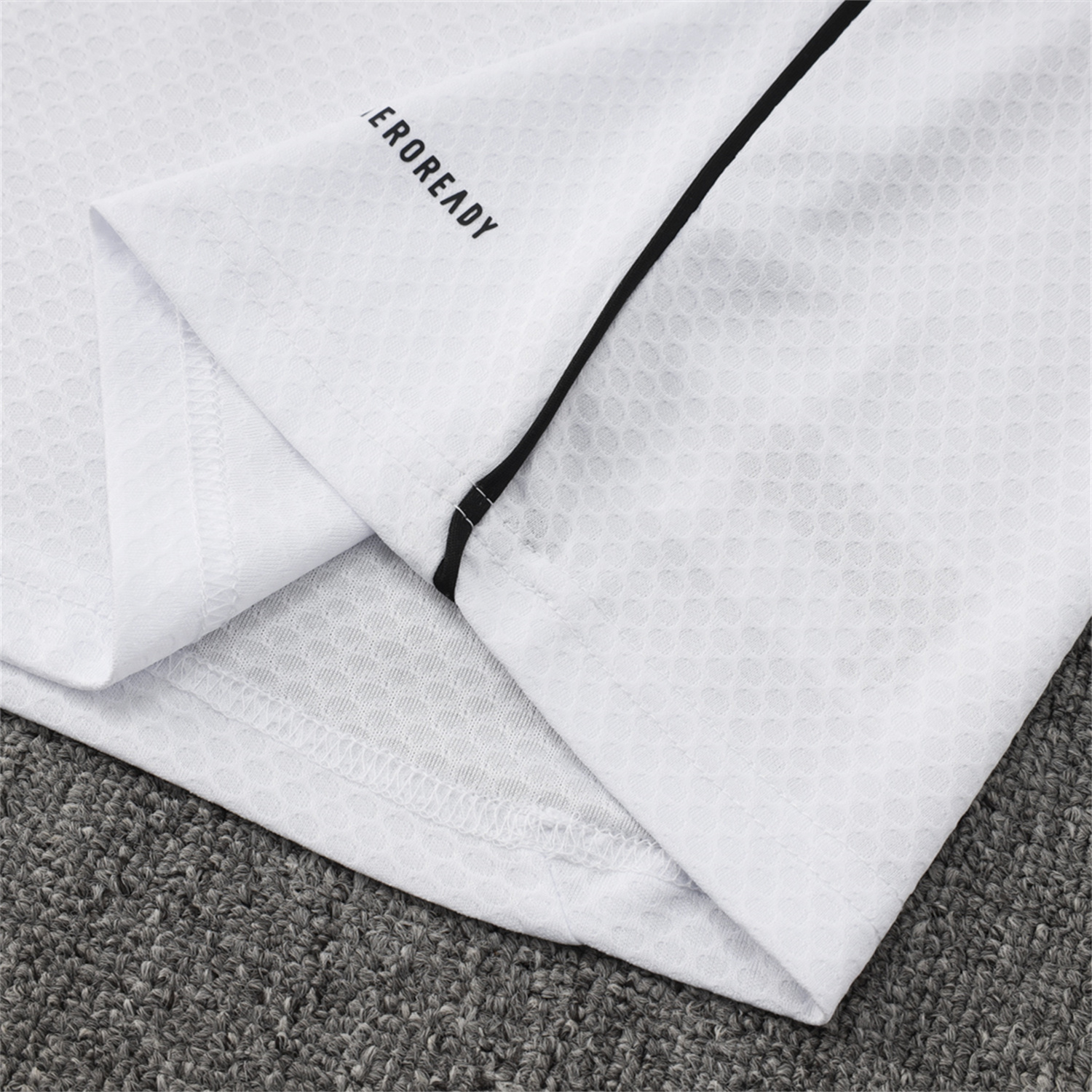 AlphaJersey-Real Madrid 25-26 Short-Sleeve Training Set - White Top and Black Shorts