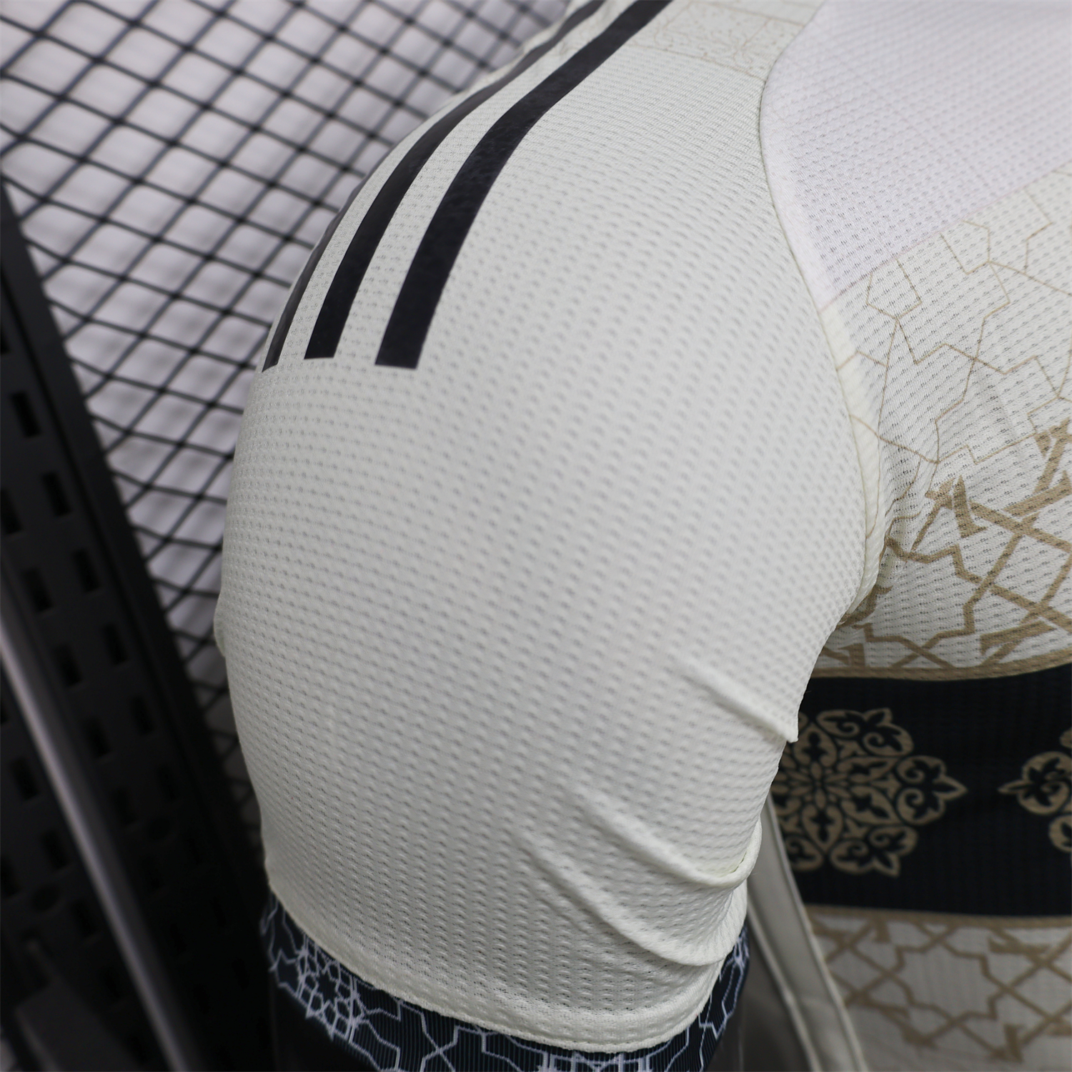 AlphaJersey-Algeria 25-26 Light Yellow with Black Classical Pattern Jersey - Player Version