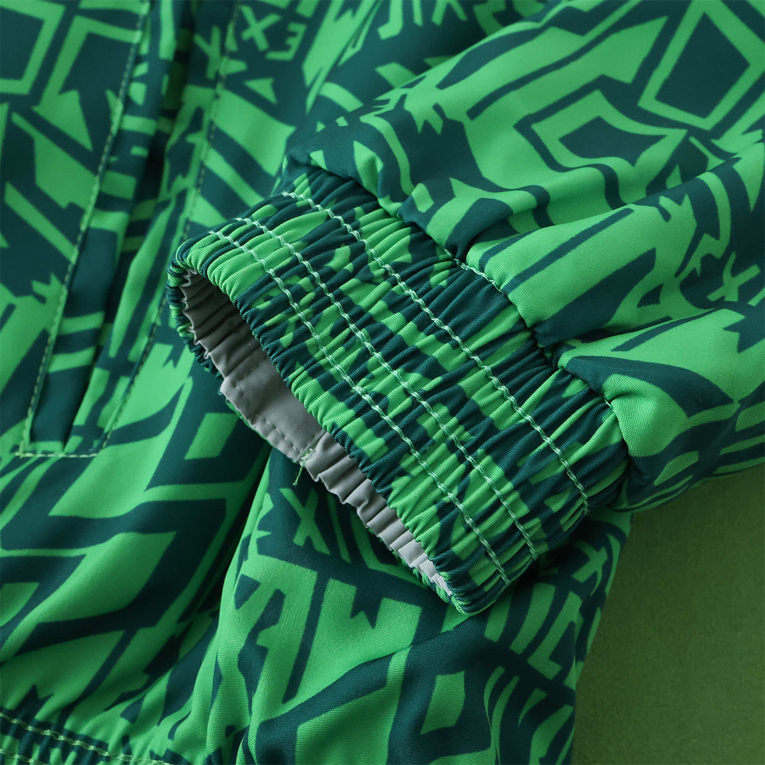 AlphaJersey-Retro Mexico 1994 Retro Style Double Sided Reversible Windbreaker - Green & Grey