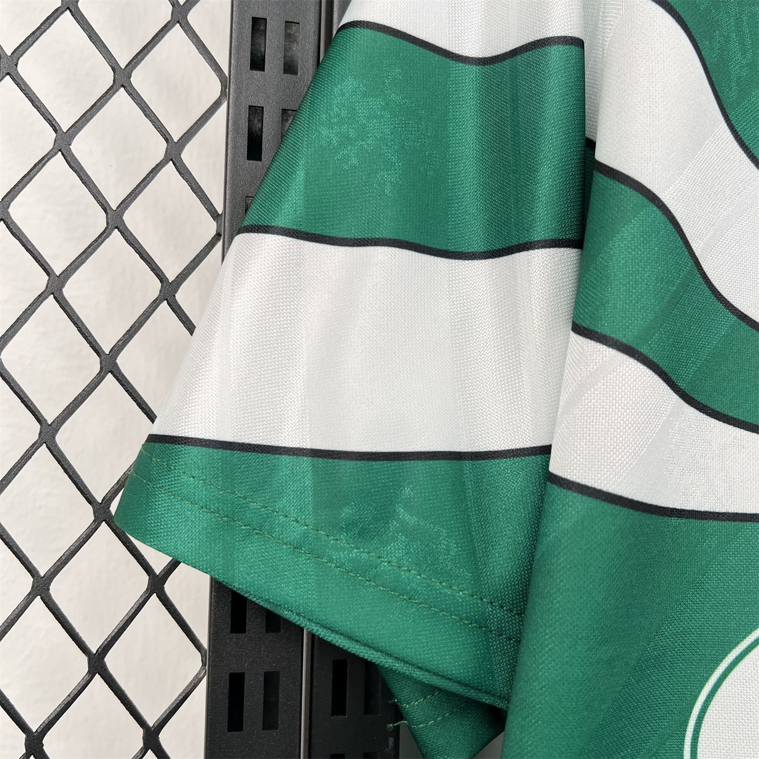 AlphaJersey-Retro Sporting CP 1994-95 Away Jersey