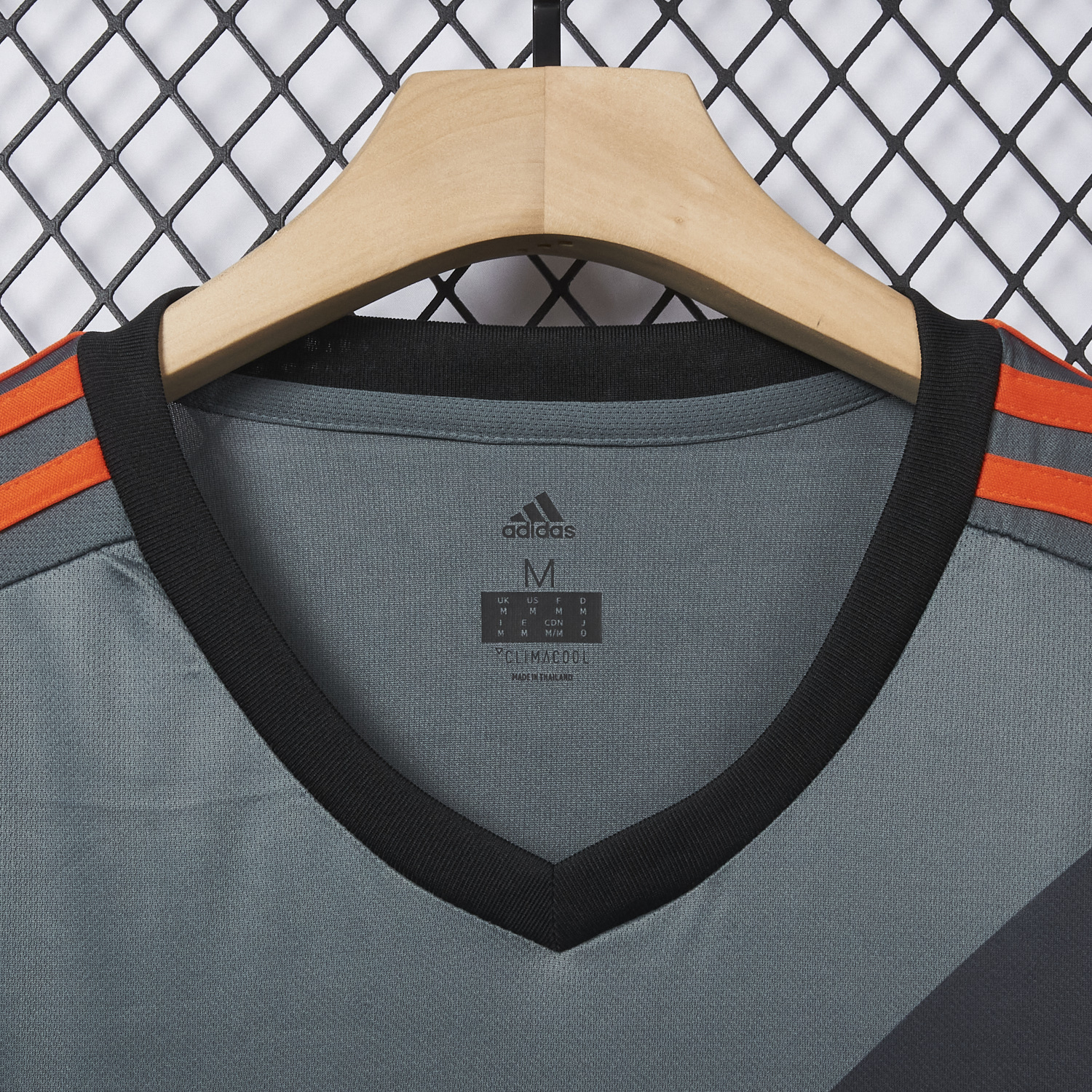 AlphaJersey-Retro Bayern Munich 2016-17 Away Men's Adult Jersey Set - Fans Version